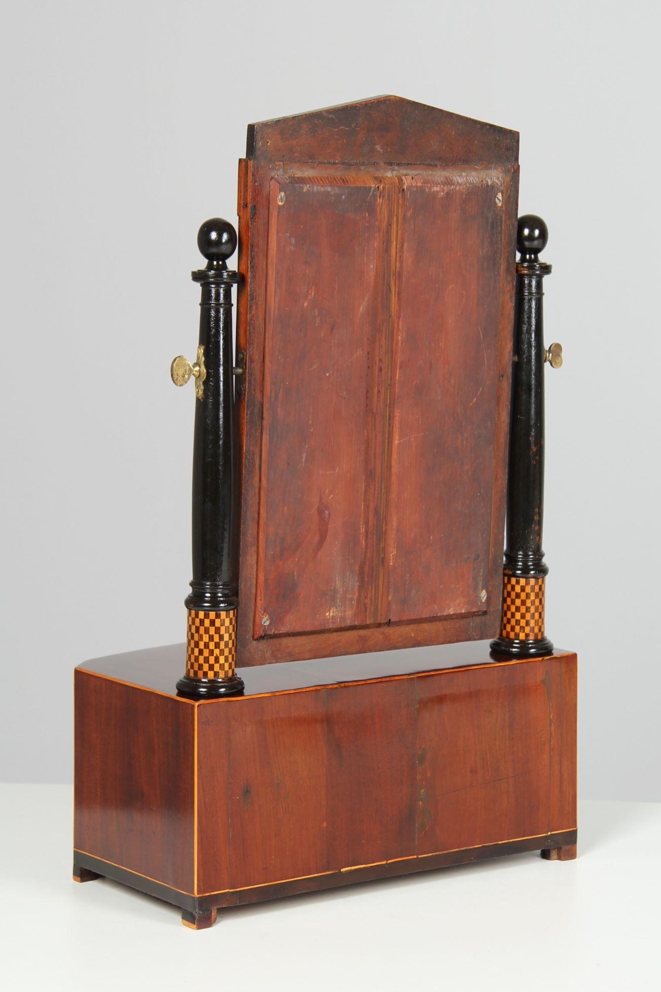 Espejo de maquillaje Biedermeier alemán del siglo XIX, llamado Psique, Fechado: 1832 en Bueno estado para la venta en Greven, DE
