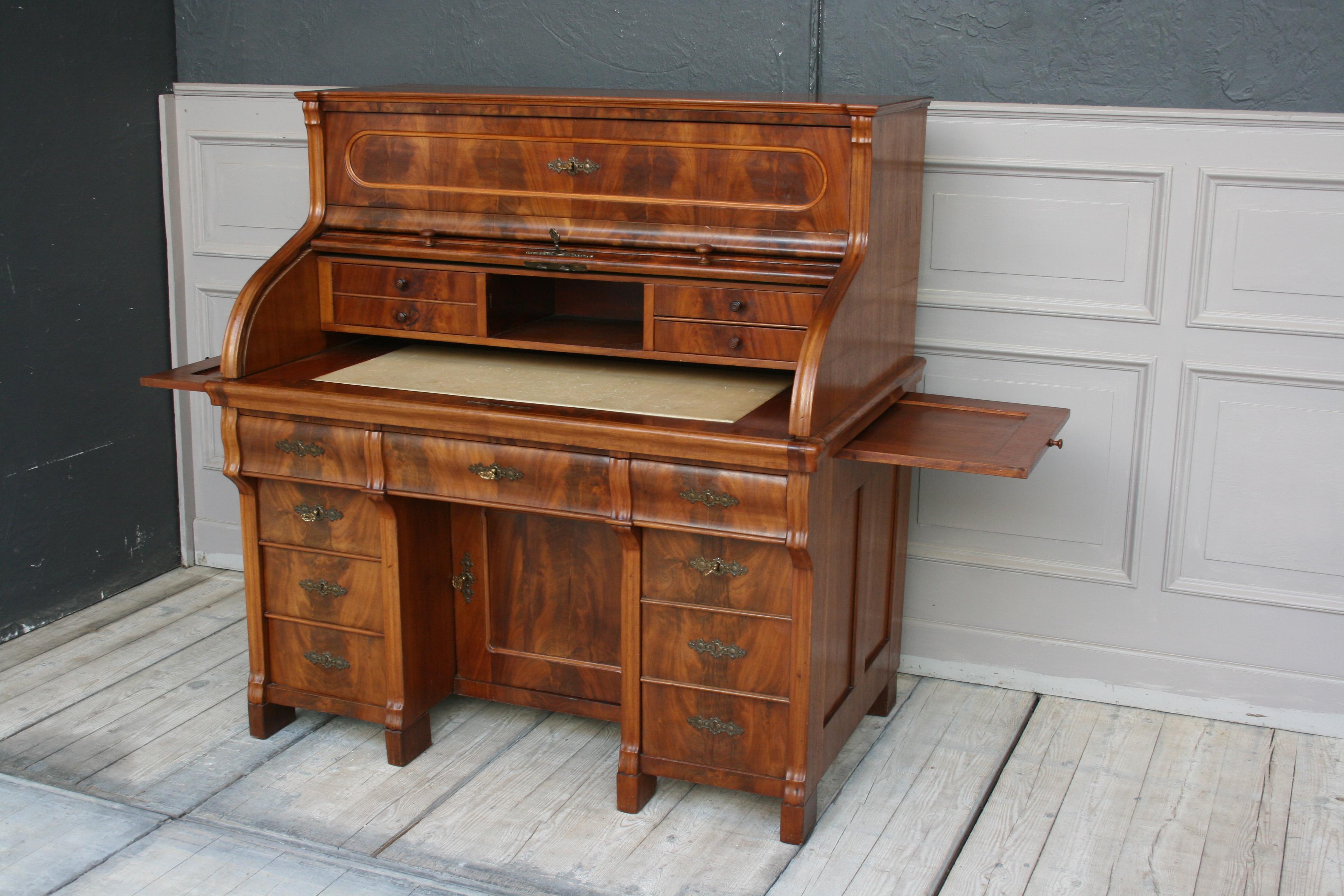 19th Century German Biedermeier Roll Top Desk 5