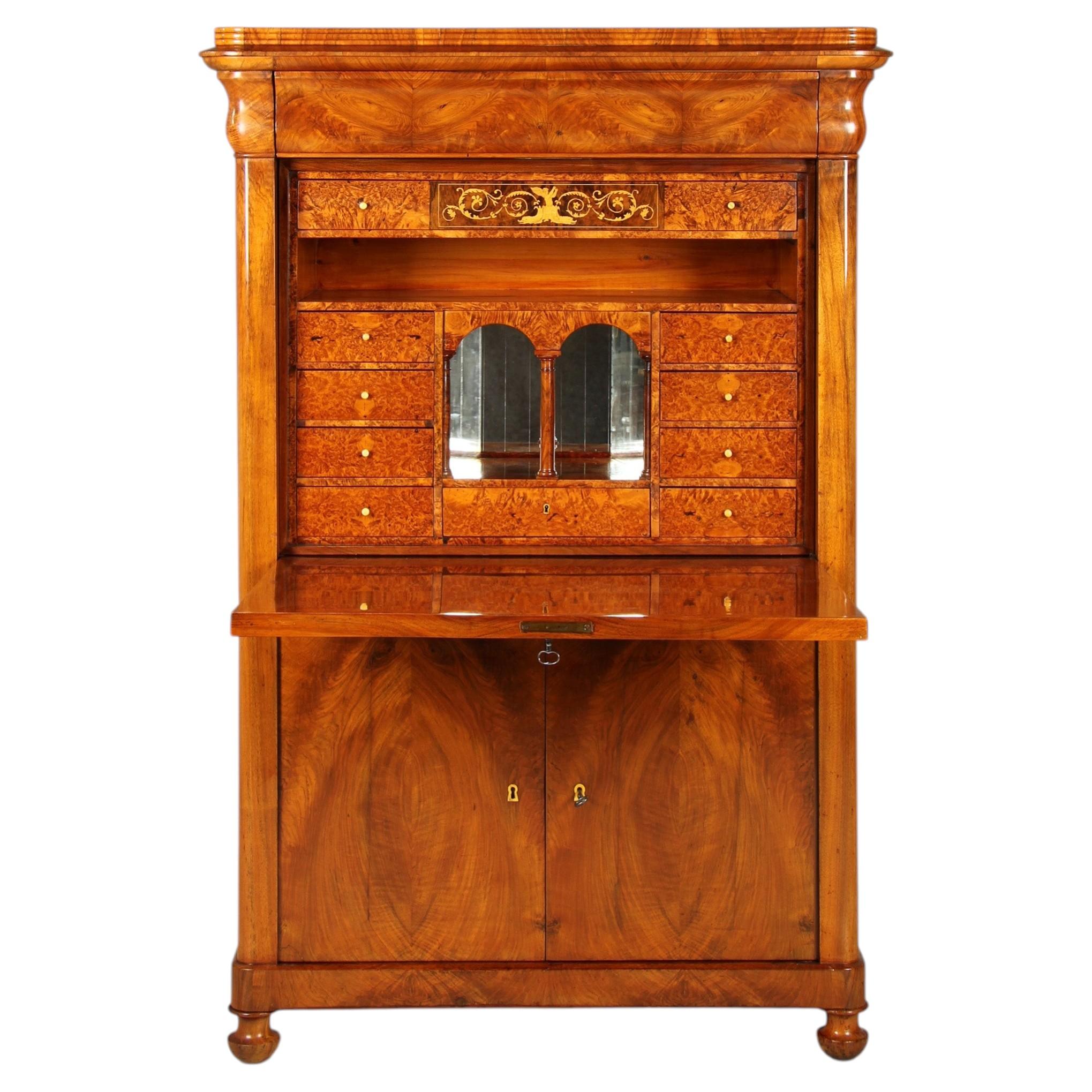 Secrétaire allemand de style Biedermeier du XIXe siècle avec compartiment caché, CIRCA 1835