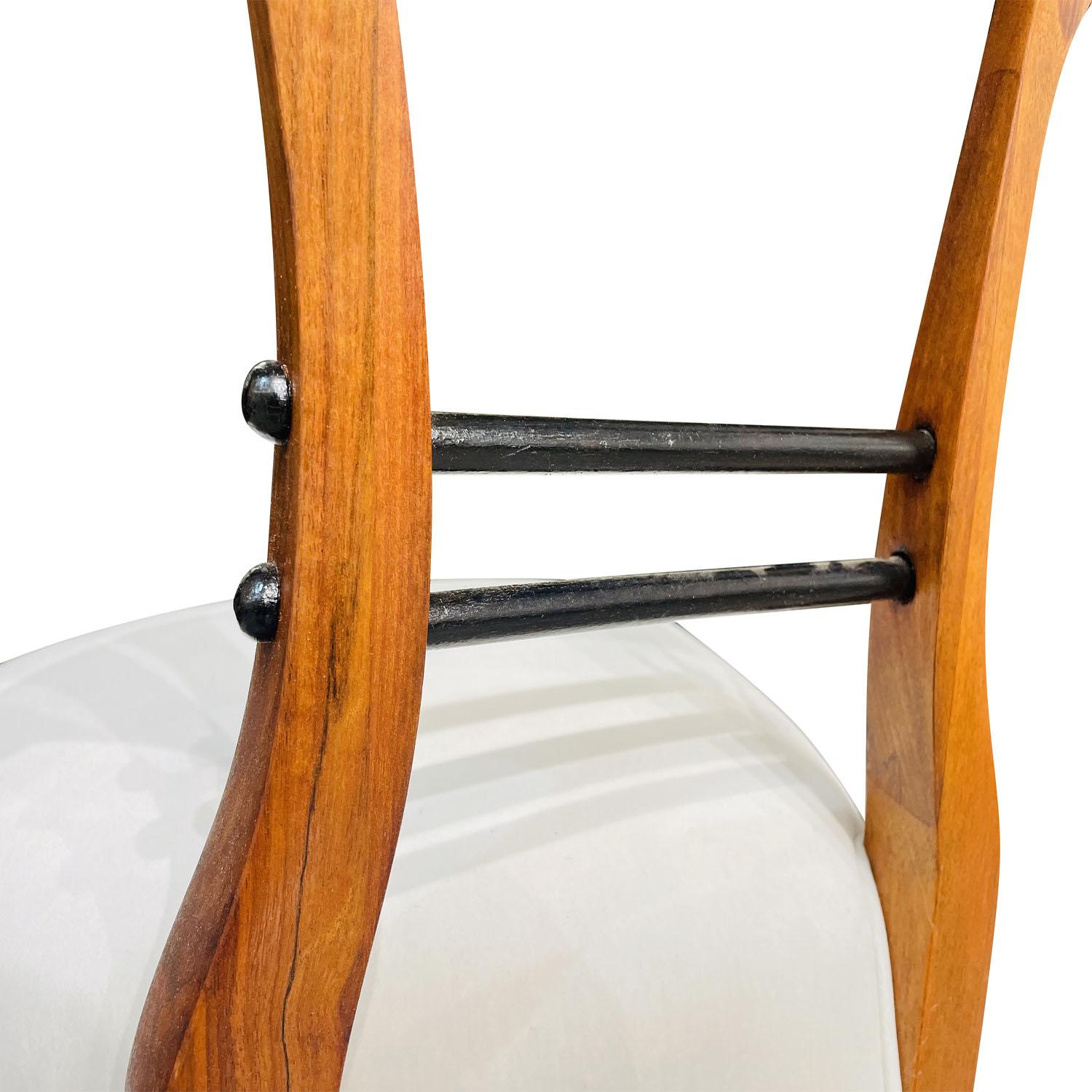 19th Century German Set of Six Biedermeier Antique Veneered Walnut Dining Chairs For Sale 2