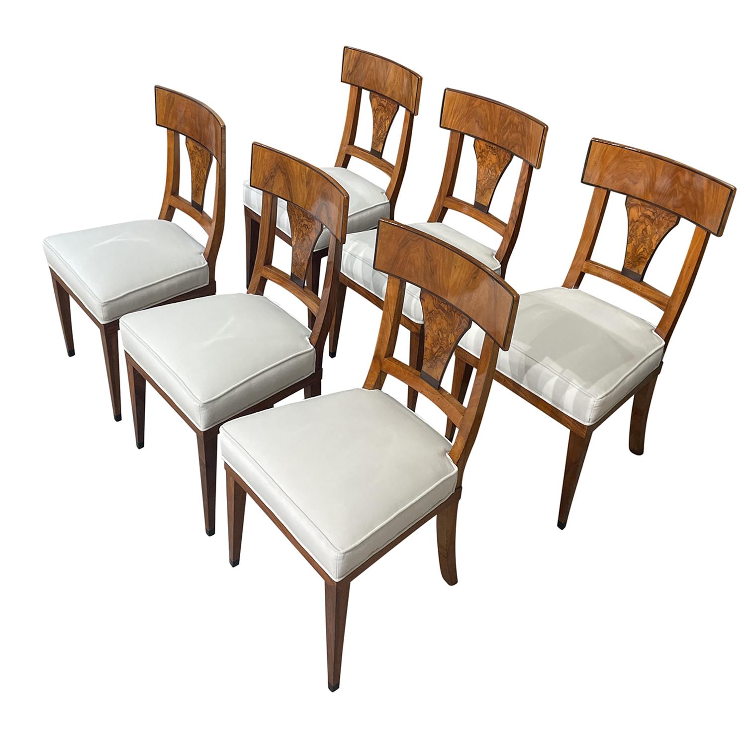 Fabric 19th Century German Set of Six Antique Biedermeier Walnut Dining Room Chairs For Sale