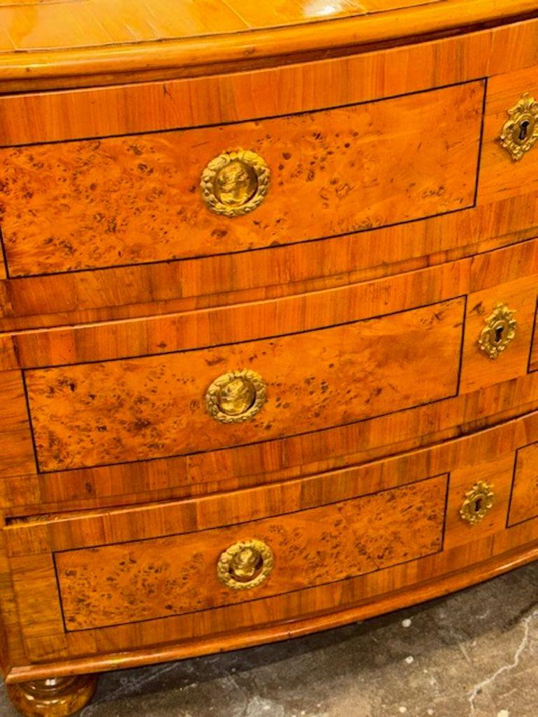19th Century German Biedermeier Shaped Front Burl Walnut Commode For Sale 2