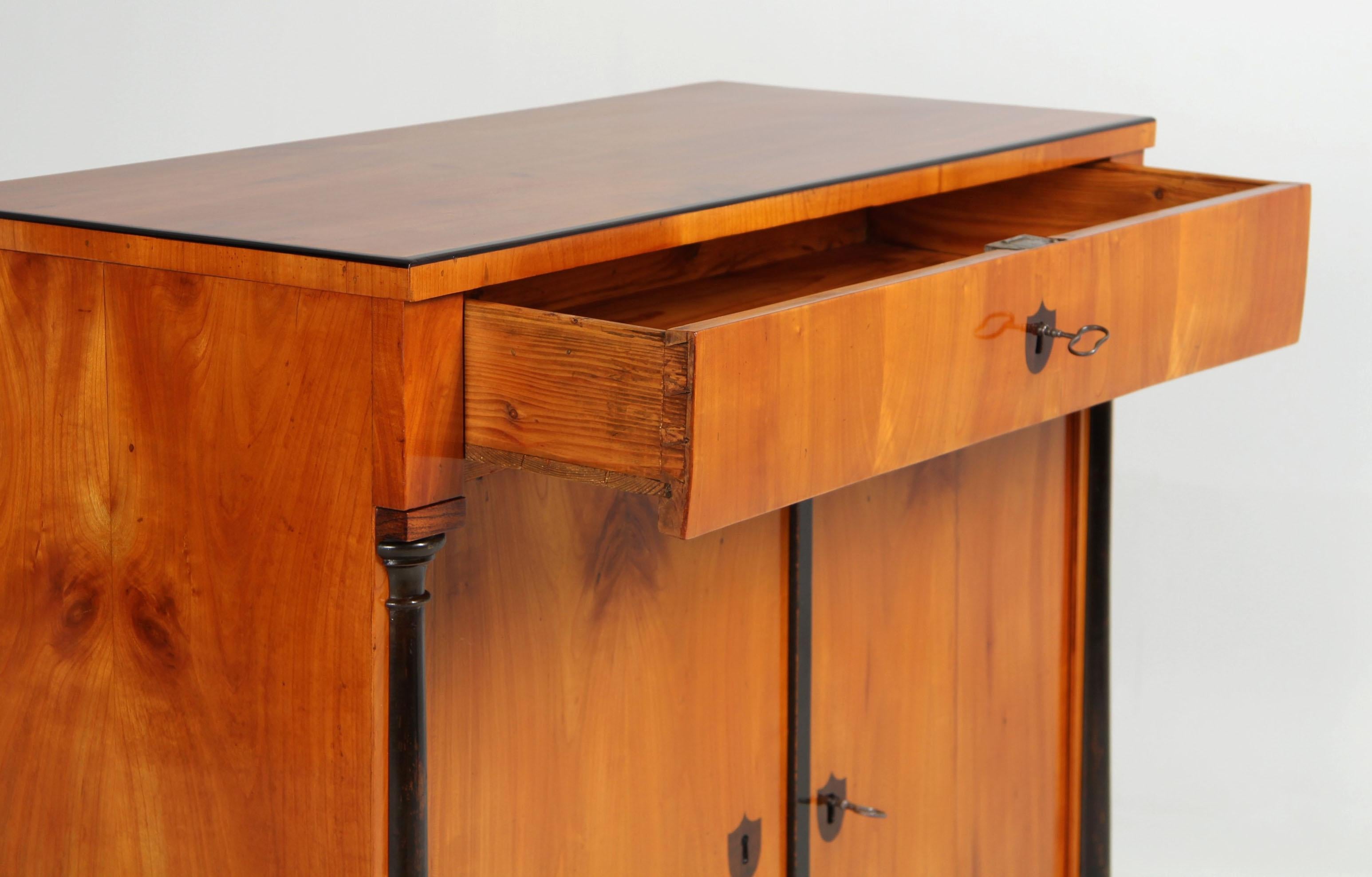 19th Century German Biedermeier Sideboard, Cherry, circa 1825 2