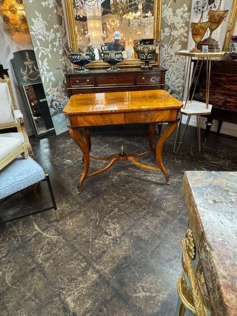 Table Biedermeier allemande du 19ème siècle en vente 6