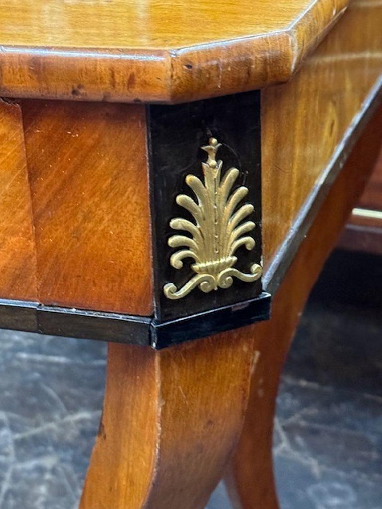 Table Biedermeier allemande du 19ème siècle en vente 1