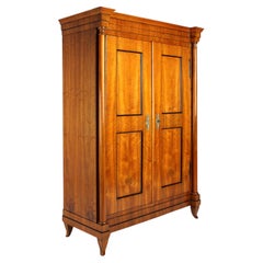 Armoire allemande Biedermeier du 19e siècle, noyer, Bavière, vers 1820