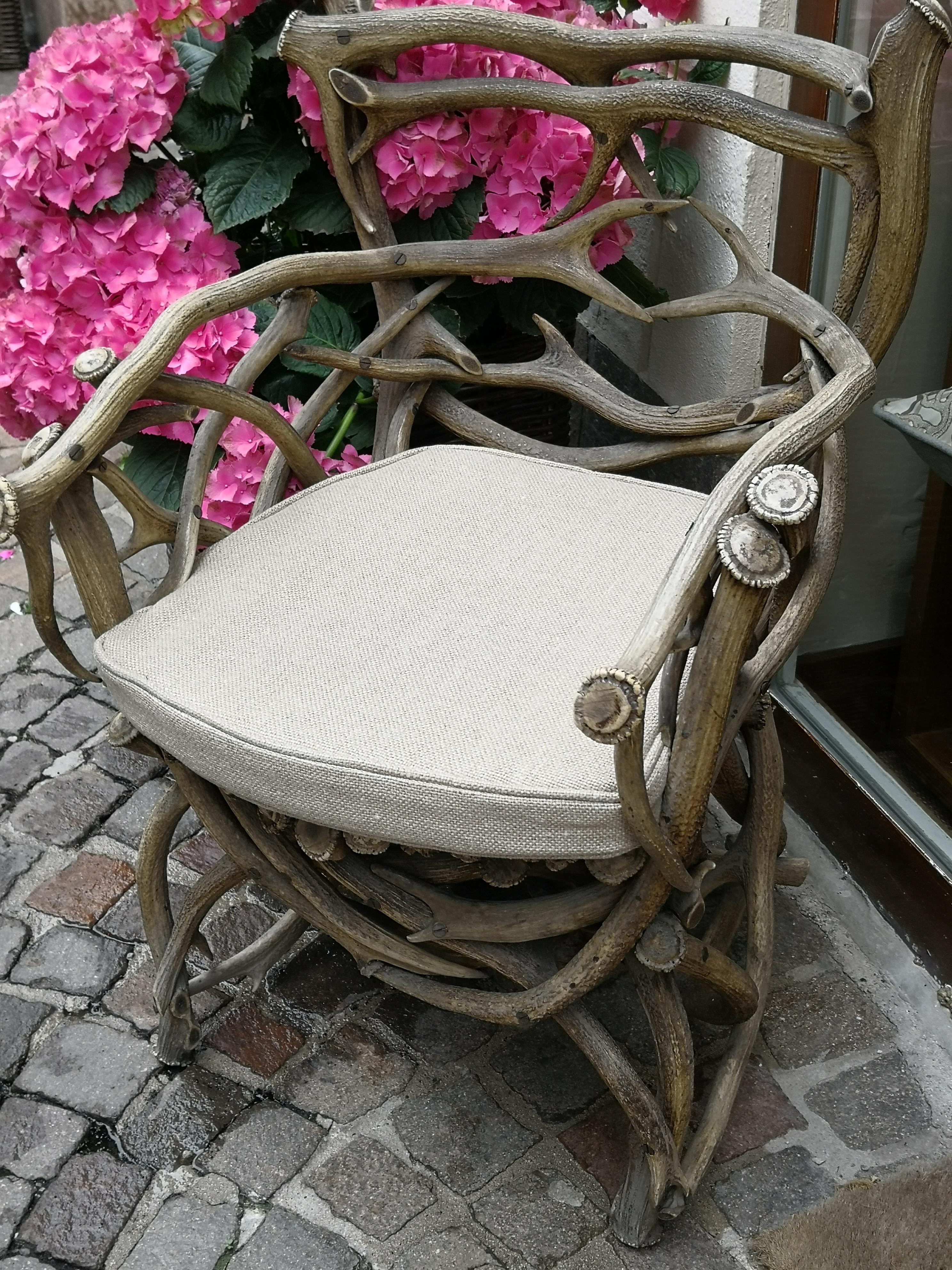 19th Century German Black Forest Antler Trophy Armchair In Good Condition In Kitzbuhel, AT