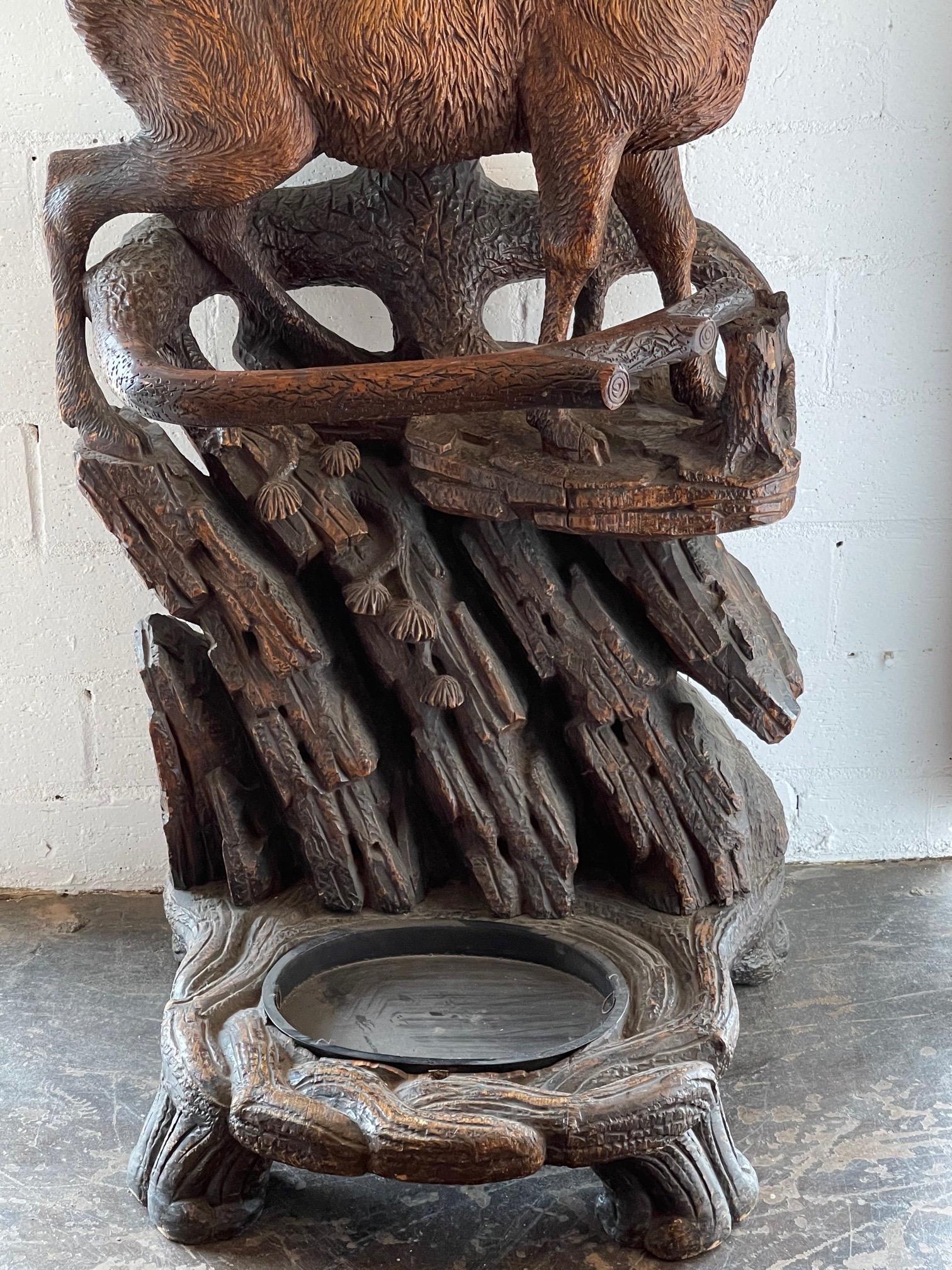 19th Century German Carved Walnut Black Forest Hall Tree For Sale 1