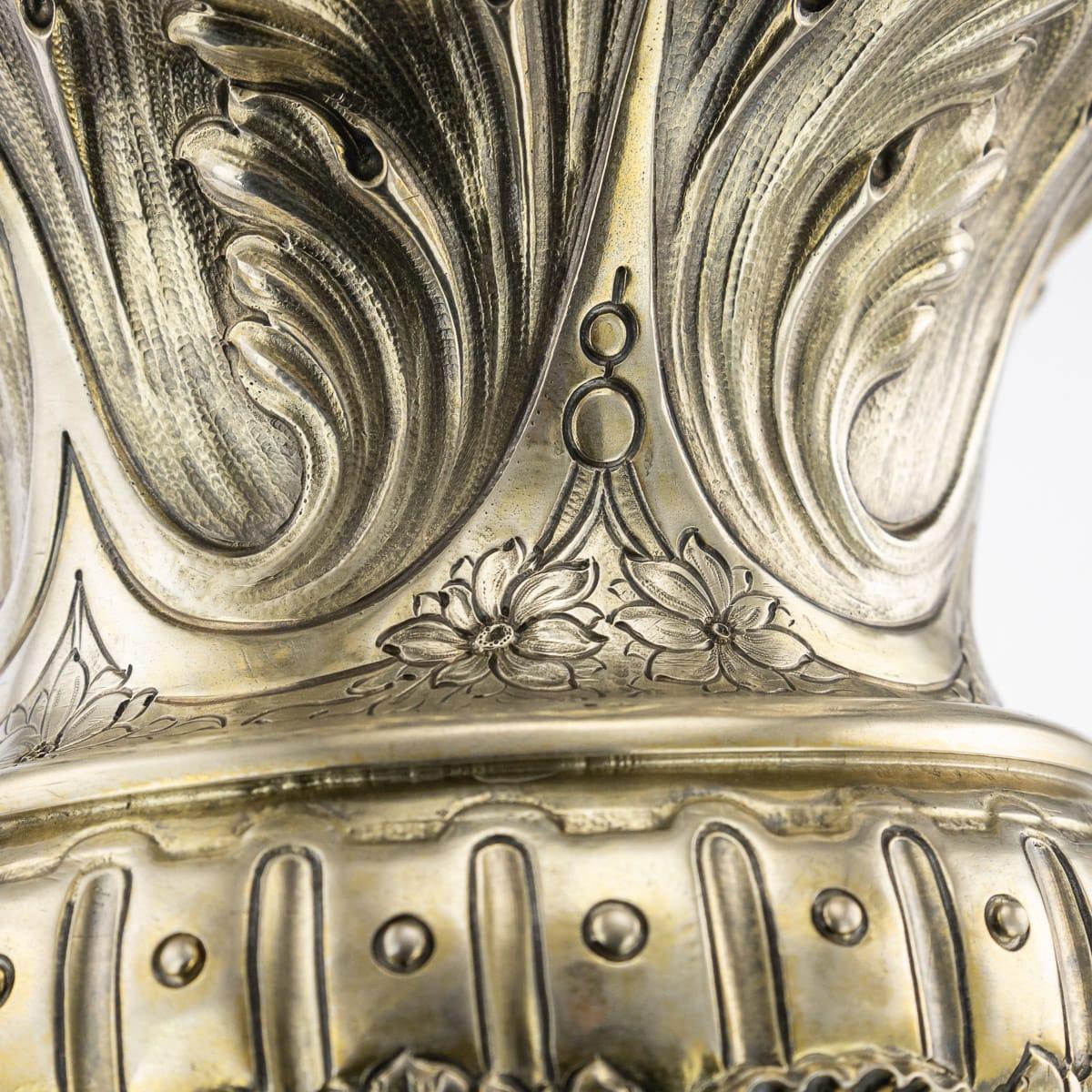 19th Century German Exceptional Solid Silver-Gilt Vases, Hanau, circa 1880 16