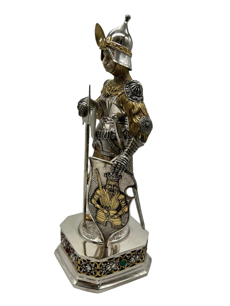 19th Century German Extremely Detailed Sterling Silver and Gold Gilt Knight For Sale 8