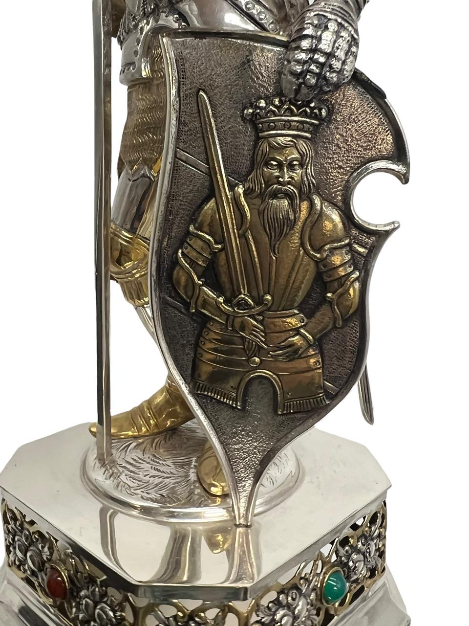Deutscher, äußerst detaillierter und vergoldeter Ritter aus Sterlingsilber und vergoldetem Gold, 19. Jahrhundert 11