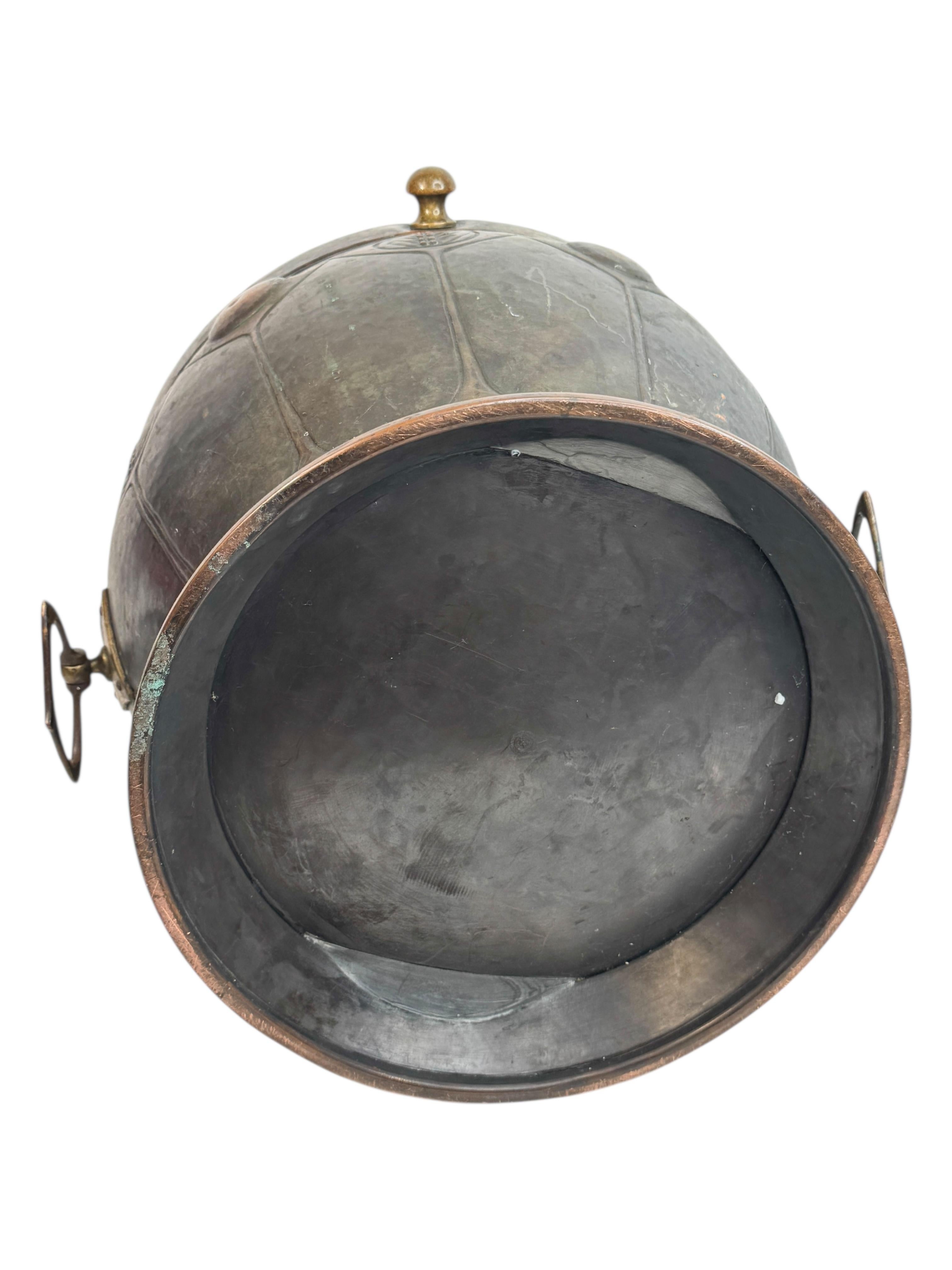 19. Jahrhundert Deutsch gehämmert Kupfer & Messing Brotkasten, Küche Utensil im Angebot 6