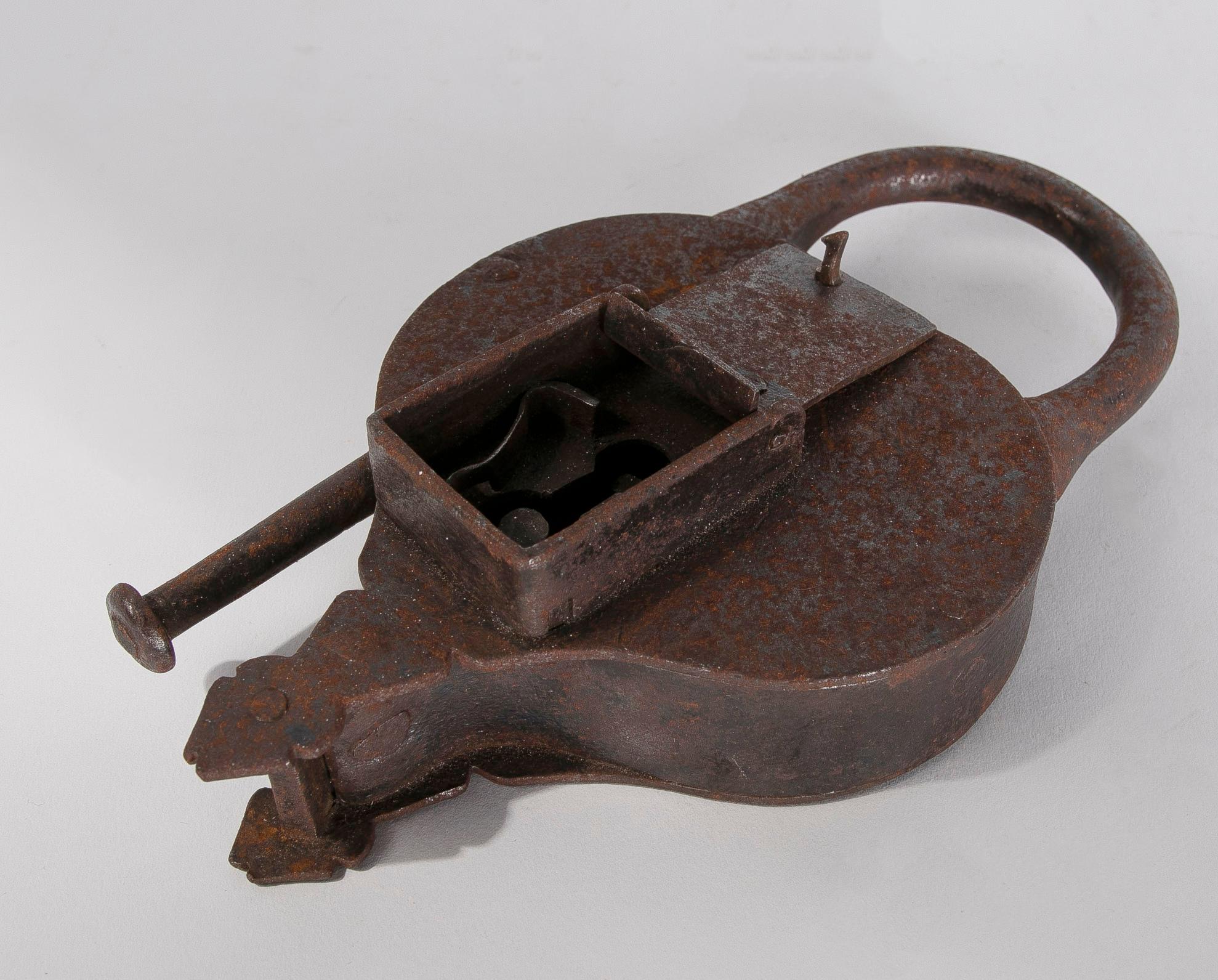 cast iron padlock