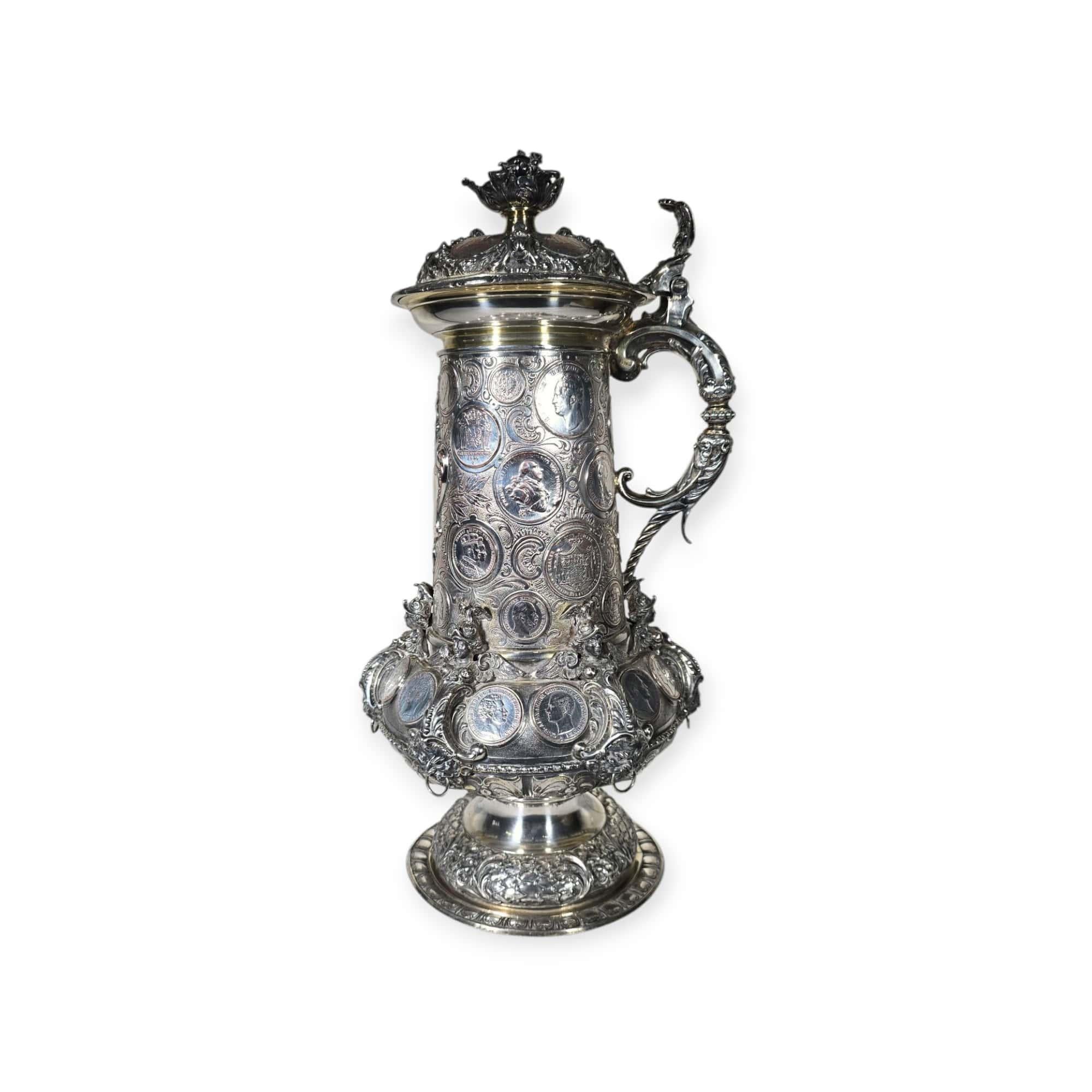 Cruche allemande du XIXe siècle avec pièces de monnaie incrustées en vente 15