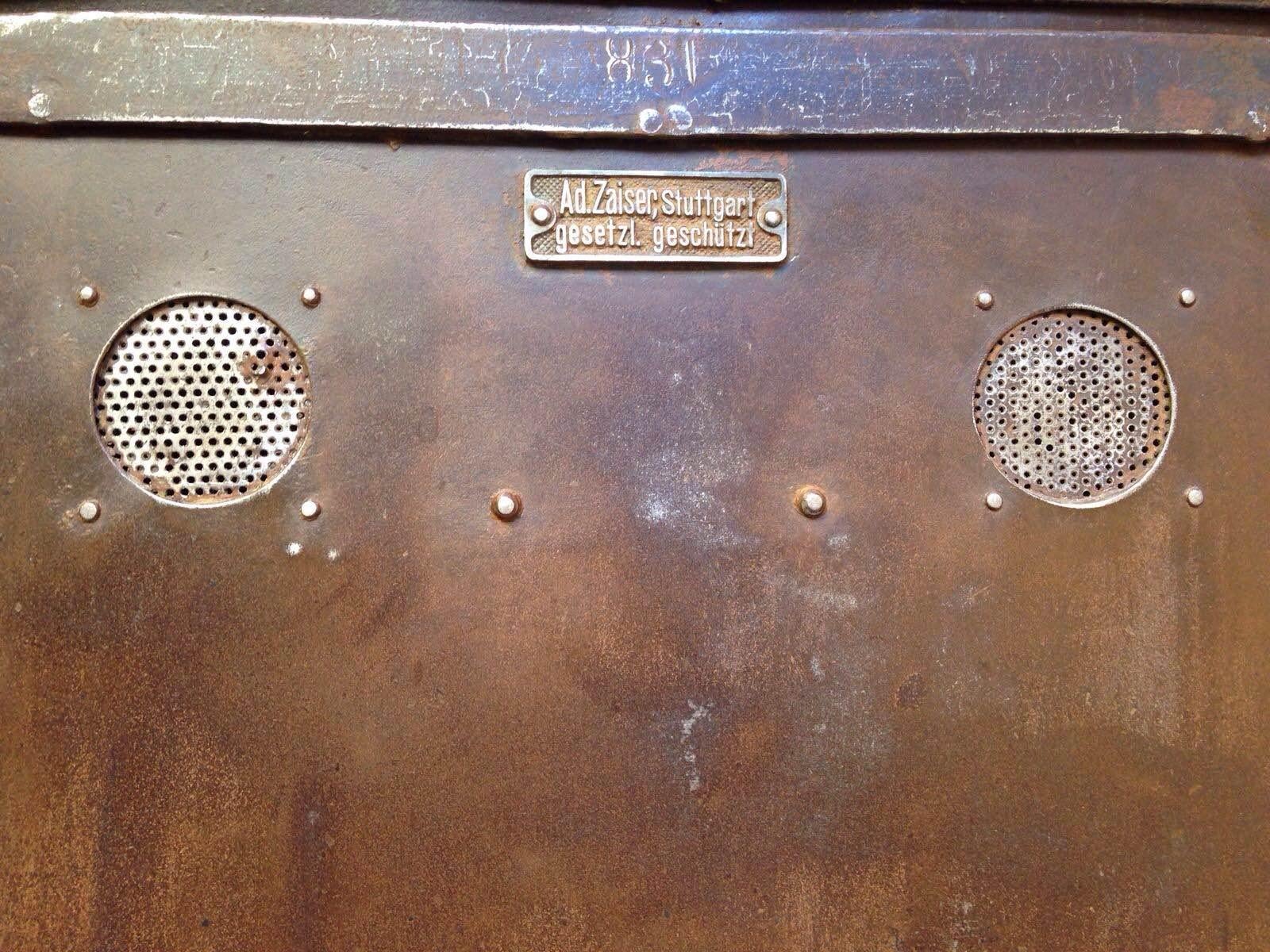 19th Century German Military Rust Metal Locker from Stuttgard, 1920-1930 For Sale 1