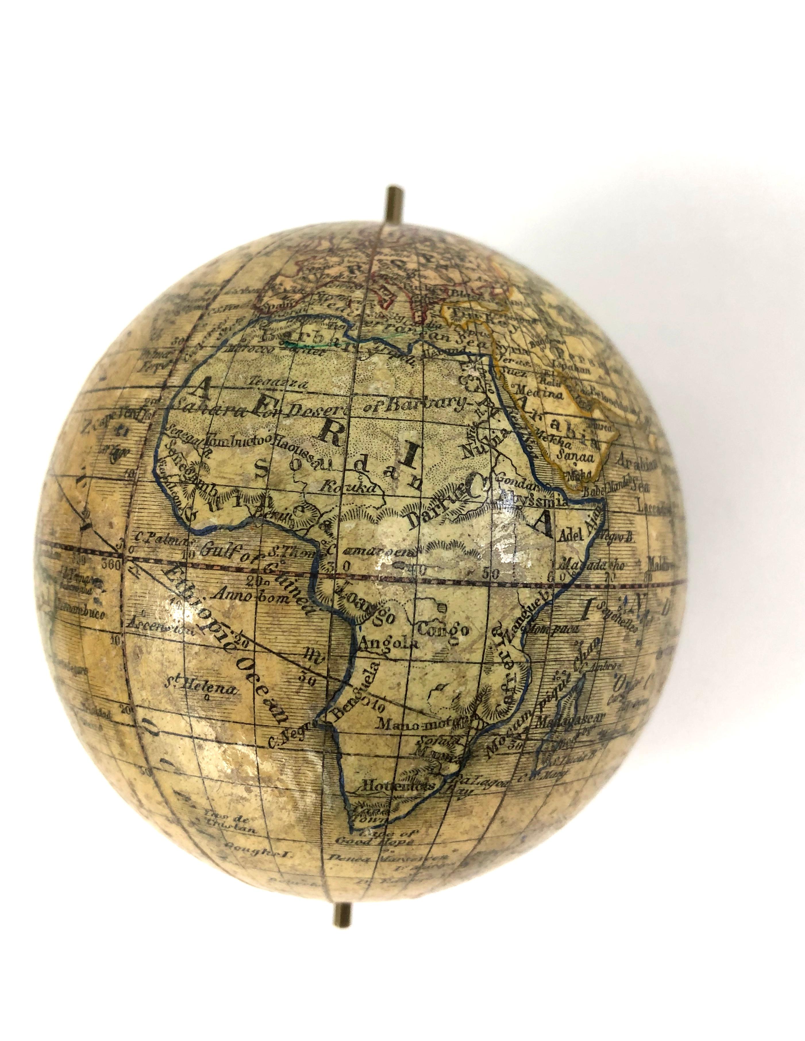 Allemand globe terrestre de poche miniature allemand du 19ème siècle en vente