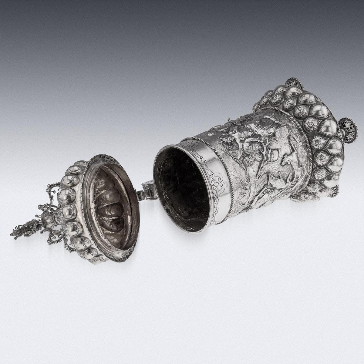 19th Century German Monumental Solid Silver Tankard, Neresheimer, Hanau c.1890 For Sale 2