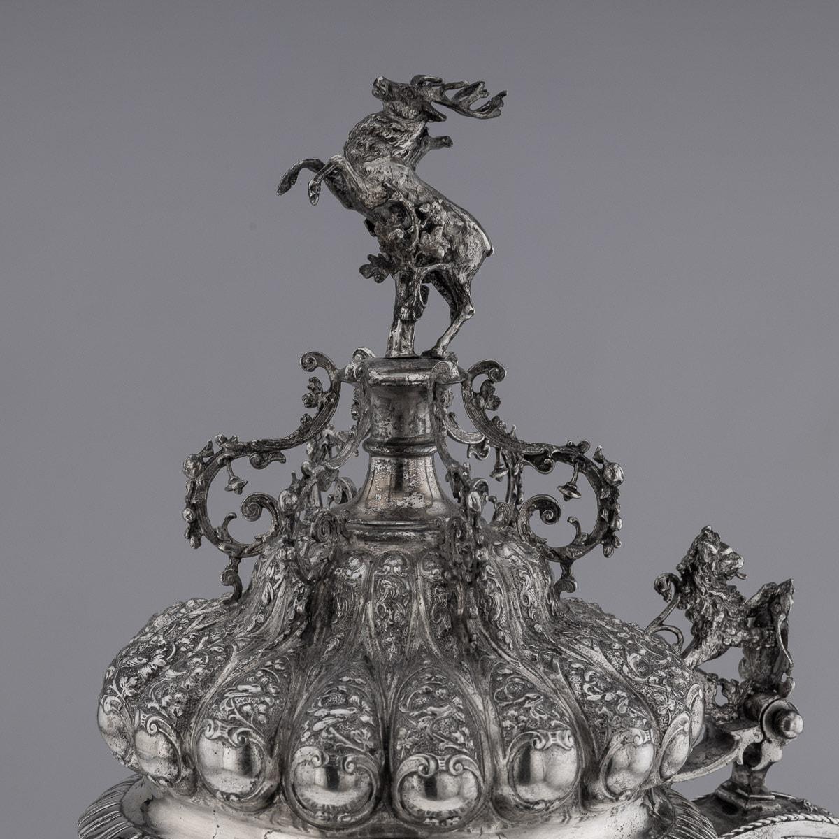 19th Century German Monumental Solid Silver Tankard, Neresheimer, Hanau c.1890 For Sale 5