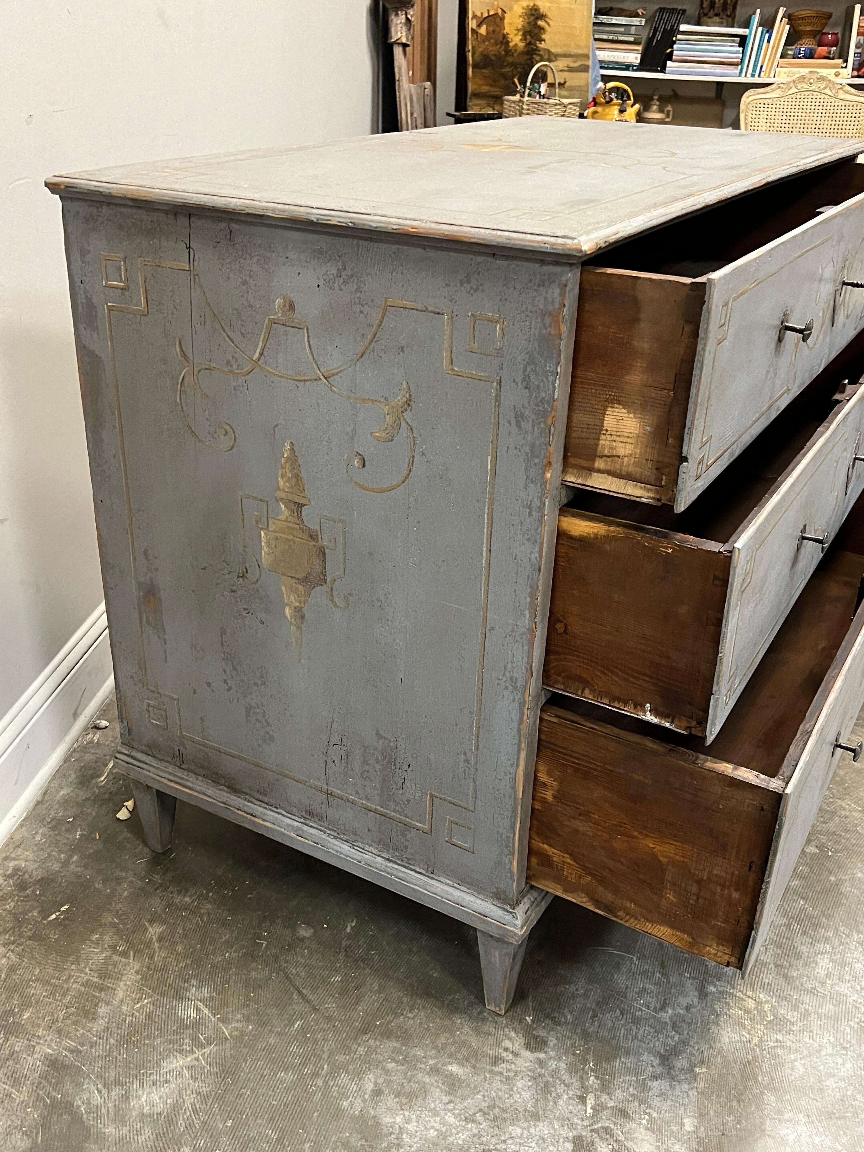 19th Century German Neoclassical Revival Painted Commode For Sale 2