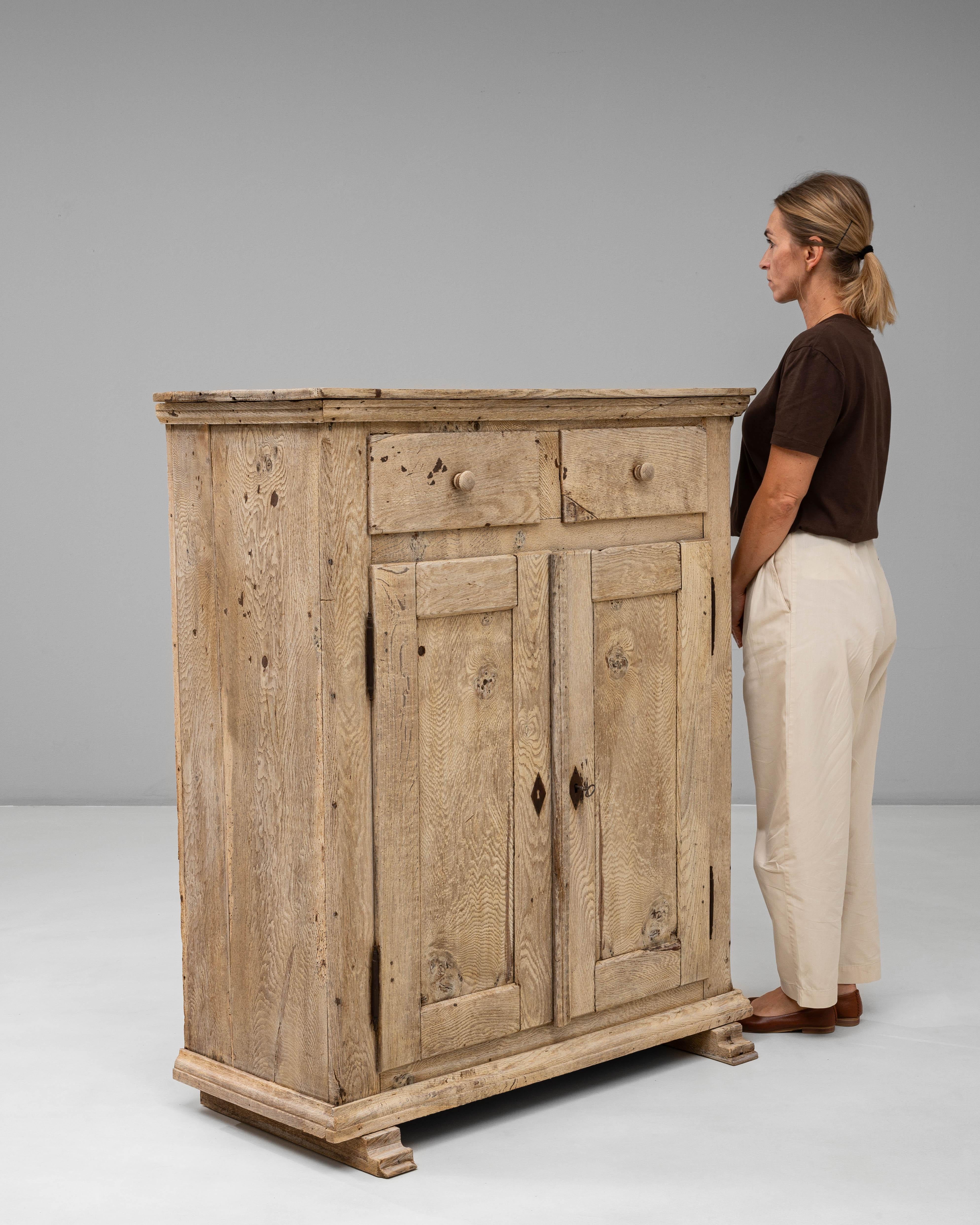 Buffet tedesco del XIX secolo in Oak con due cassetti in vendita 6