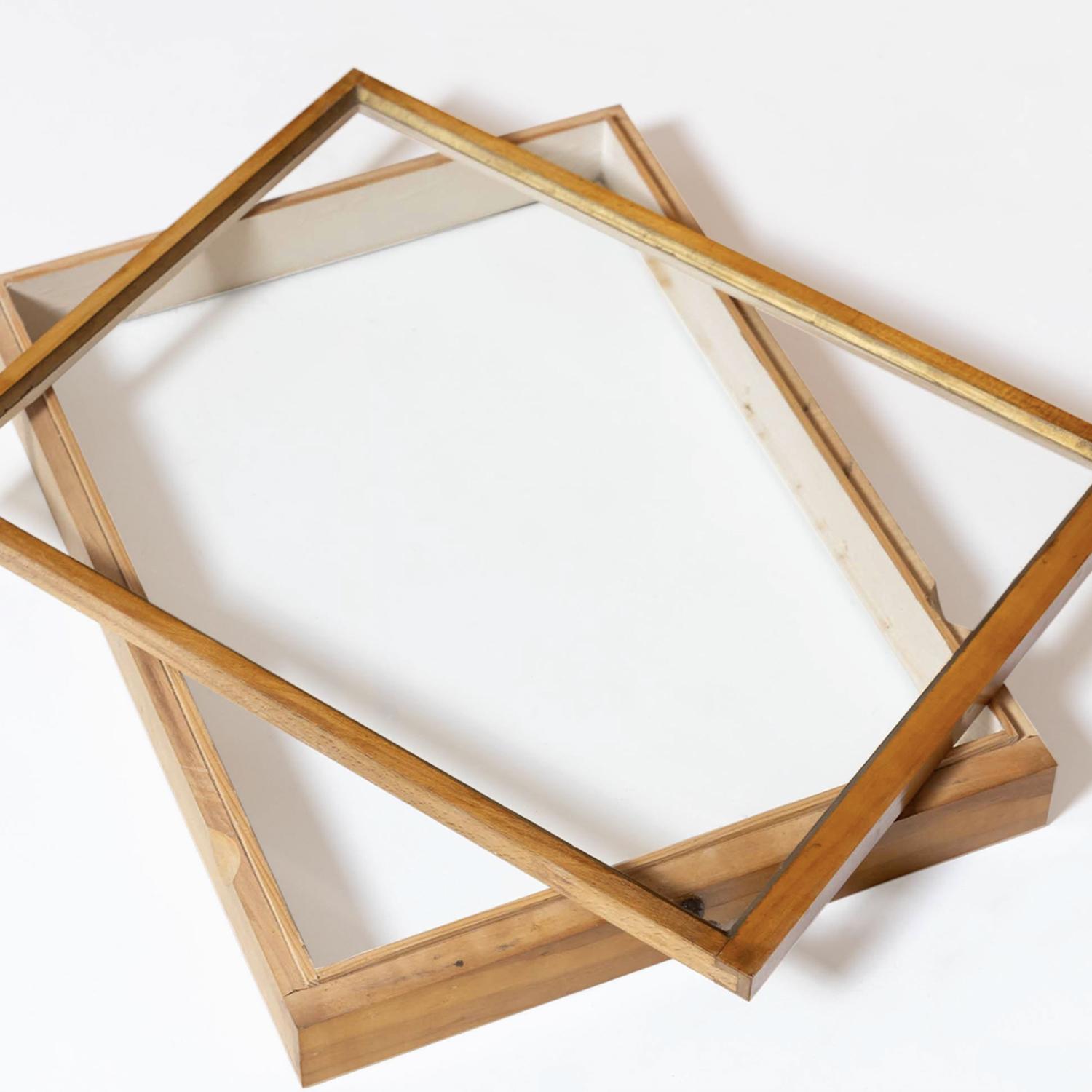 19th Century German Pair of Antique Biedermeier Cherrywood Display Cabinets For Sale 9