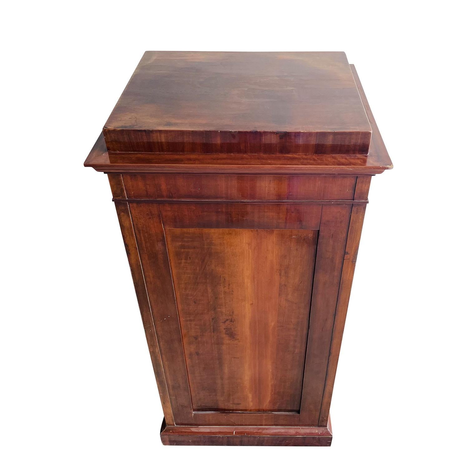19th Century German Pair of Biedermeier Mahogany Podiums - Antique Pedestals 1
