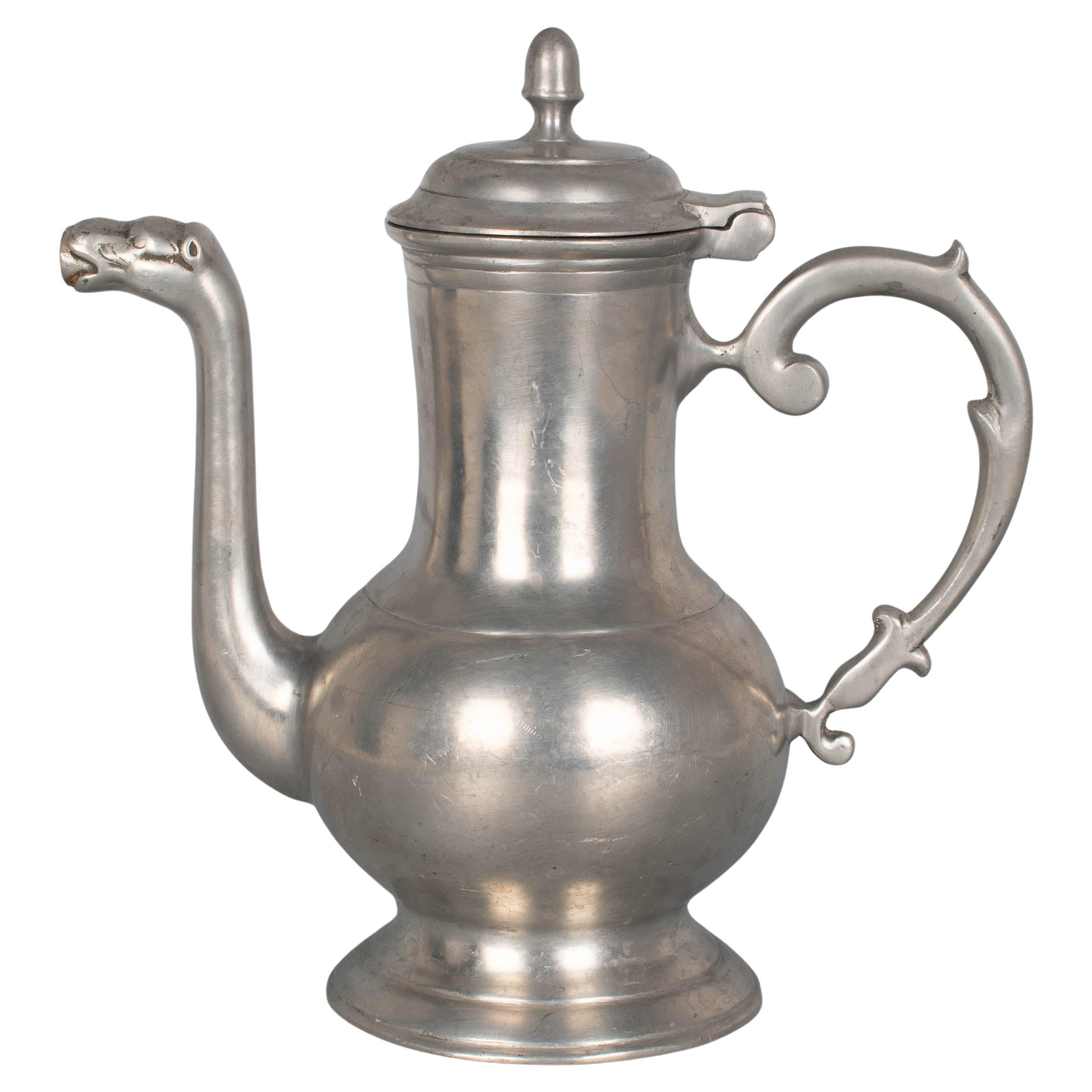Vaso con coperchio in peltro tedesco del XIX secolo