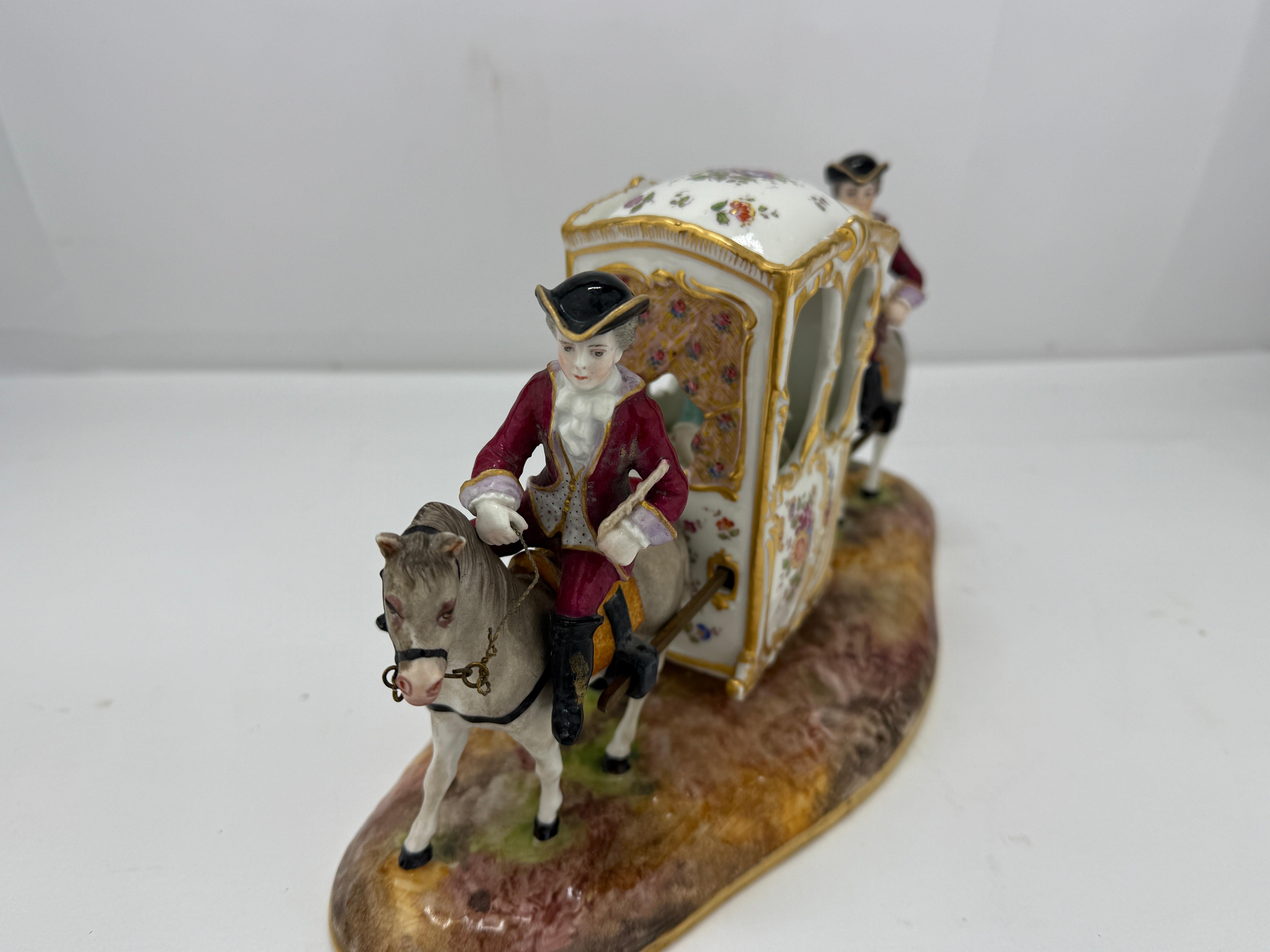 19th Century, German Porcelain Horse Drawn Sedan Chair & Riders by Samson & Cie In Good Condition For Sale In Atlanta, GA