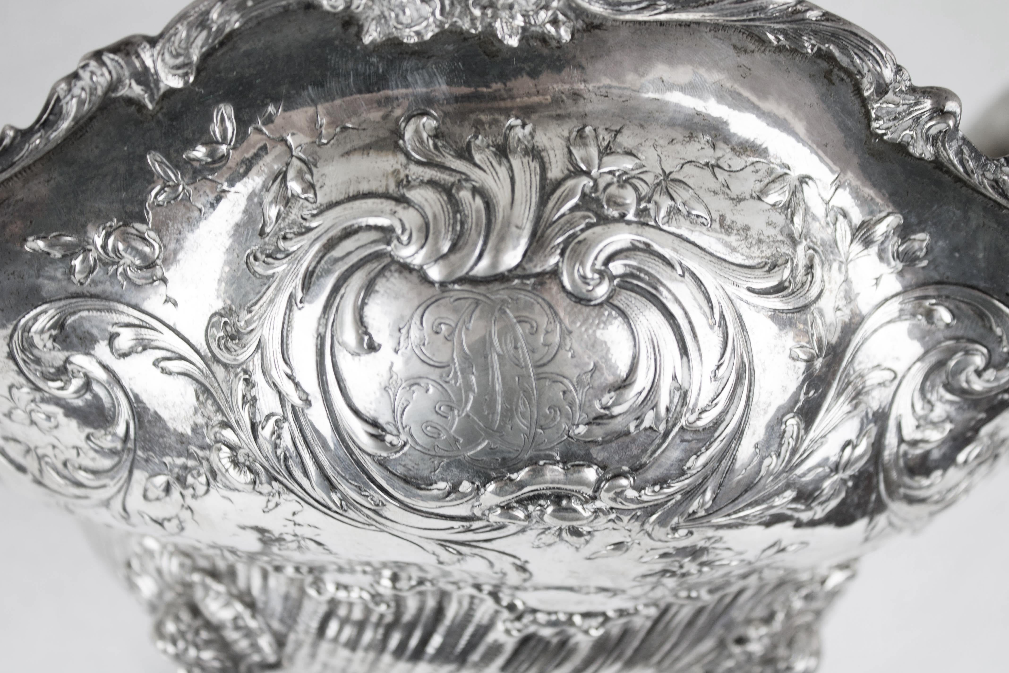 Vittoriano Centrotavola in argento tedesco del XIX secolo in vendita
