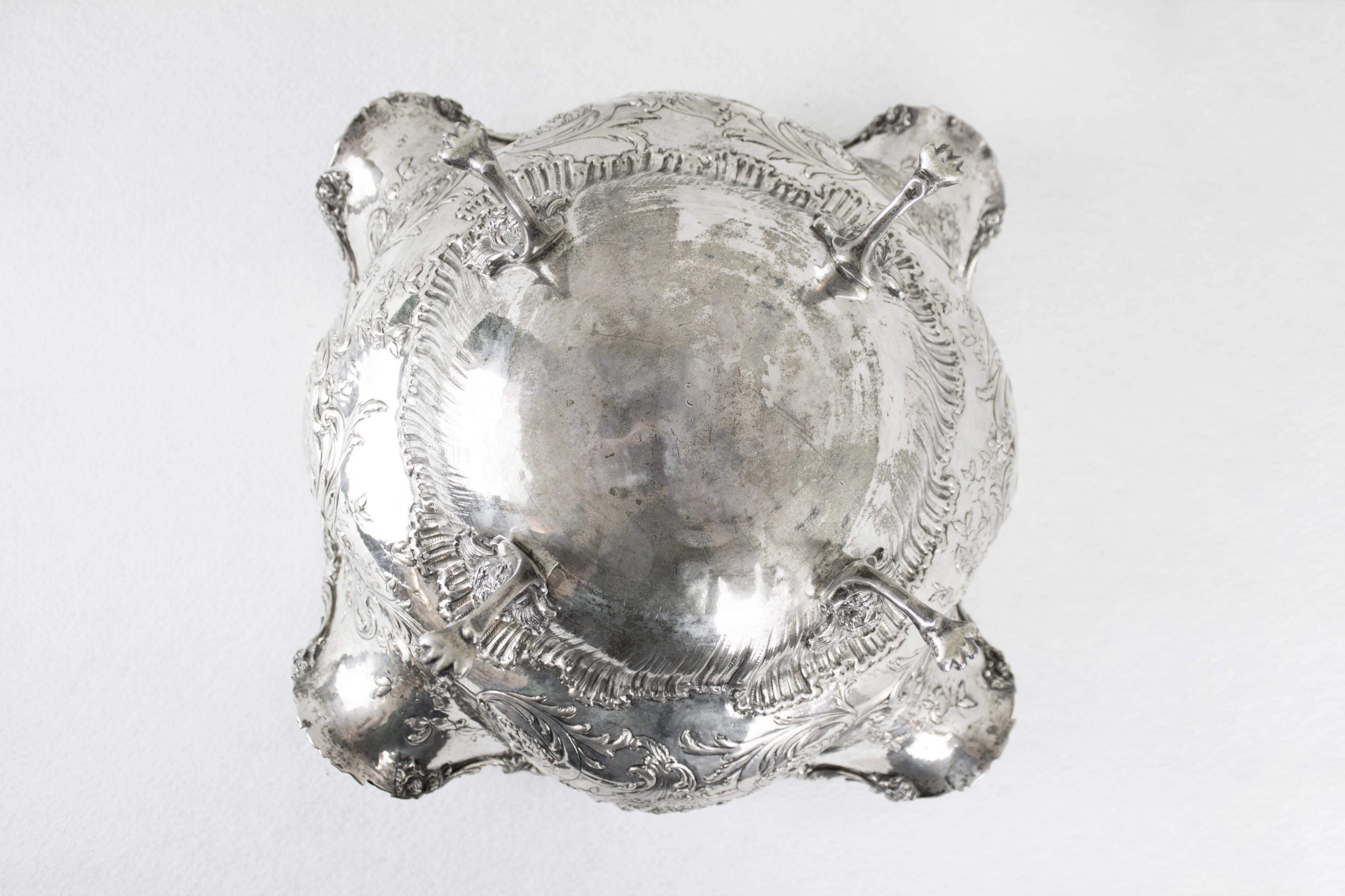 Centrotavola in argento tedesco del XIX secolo In condizioni buone in vendita a Palermo, IT