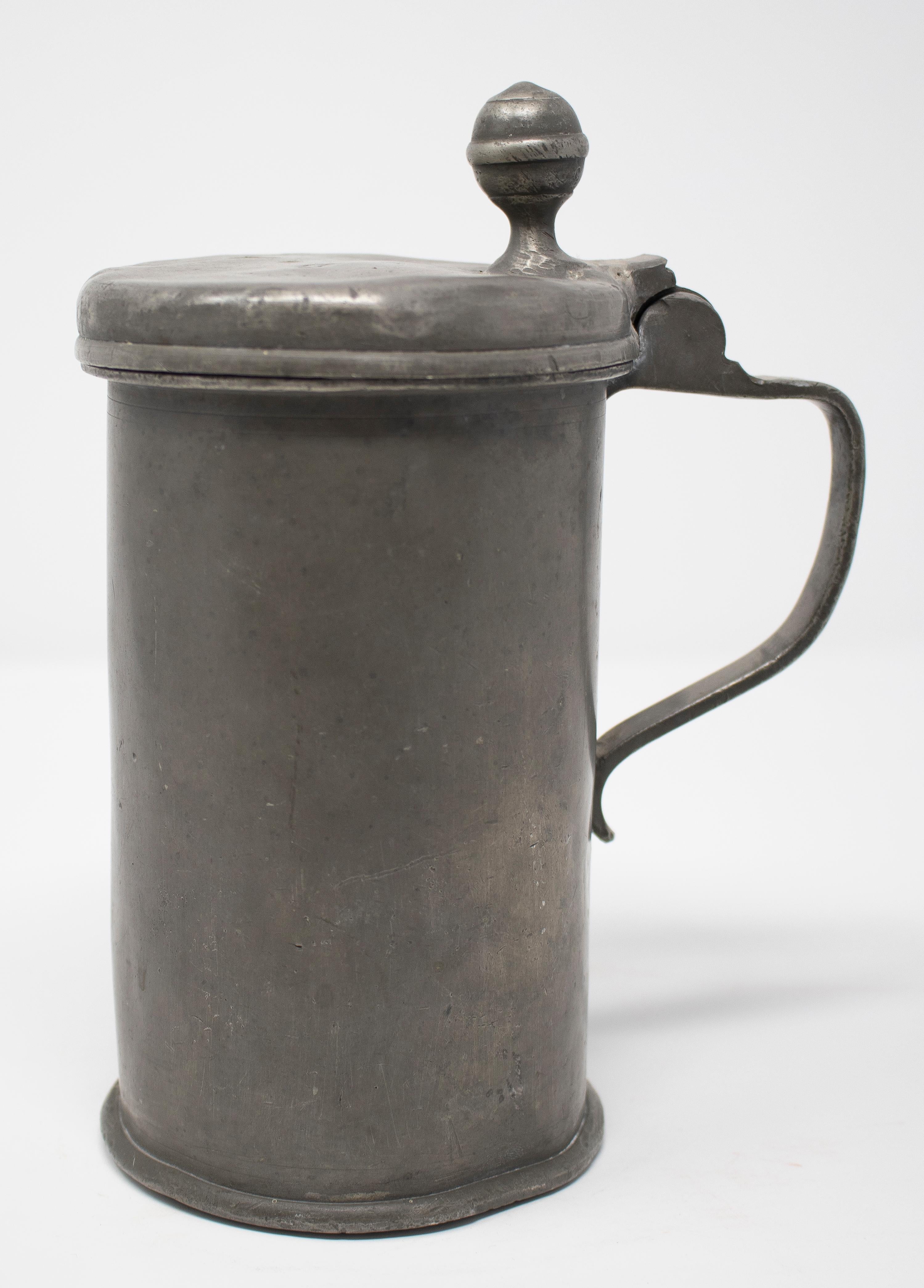 19th Century German Tin Beer Mug with Lid In Good Condition In Marbella, ES