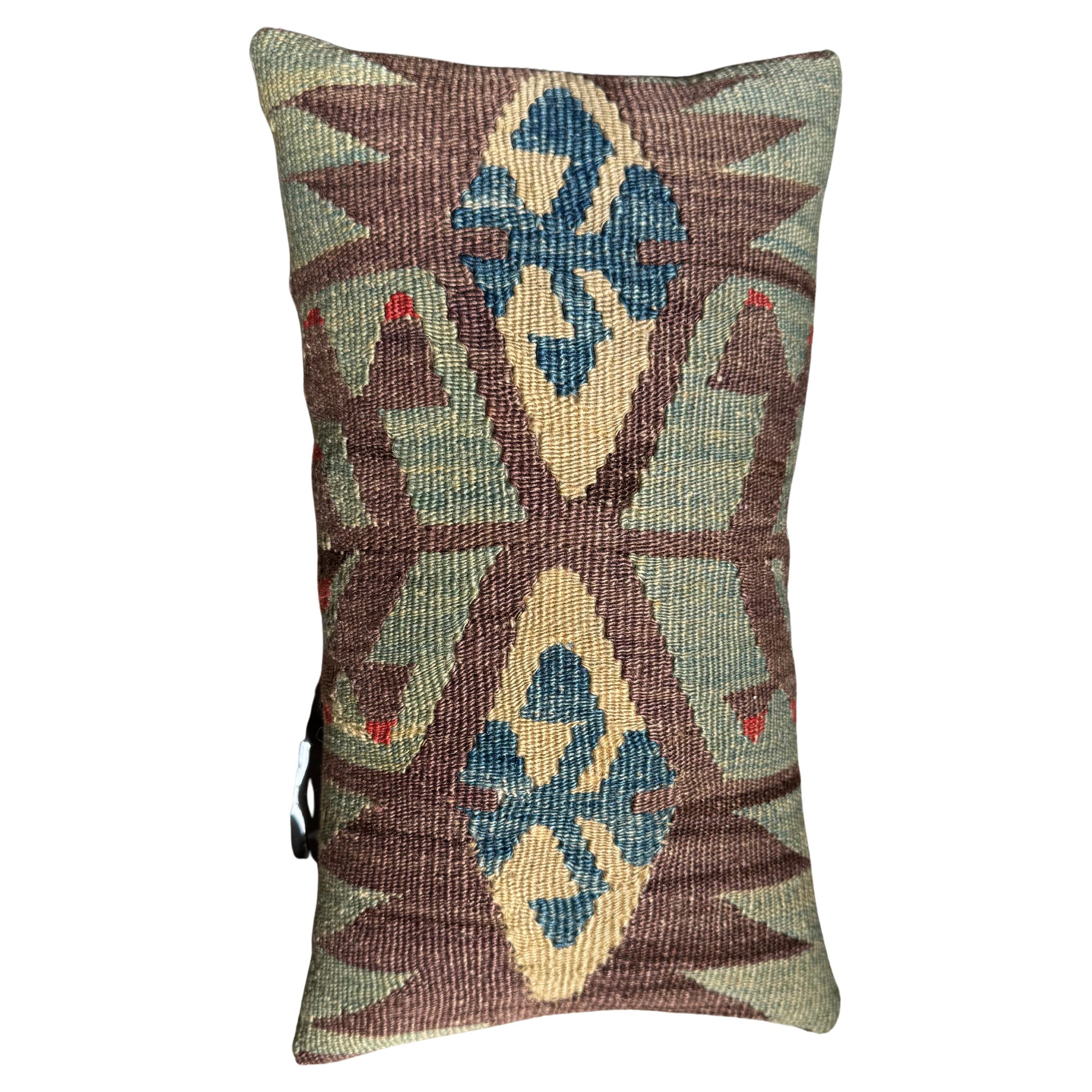 19th Century Ghashghai Kilim Pillow – Handwoven Tribal Wool Lumbar, 19" x 13"