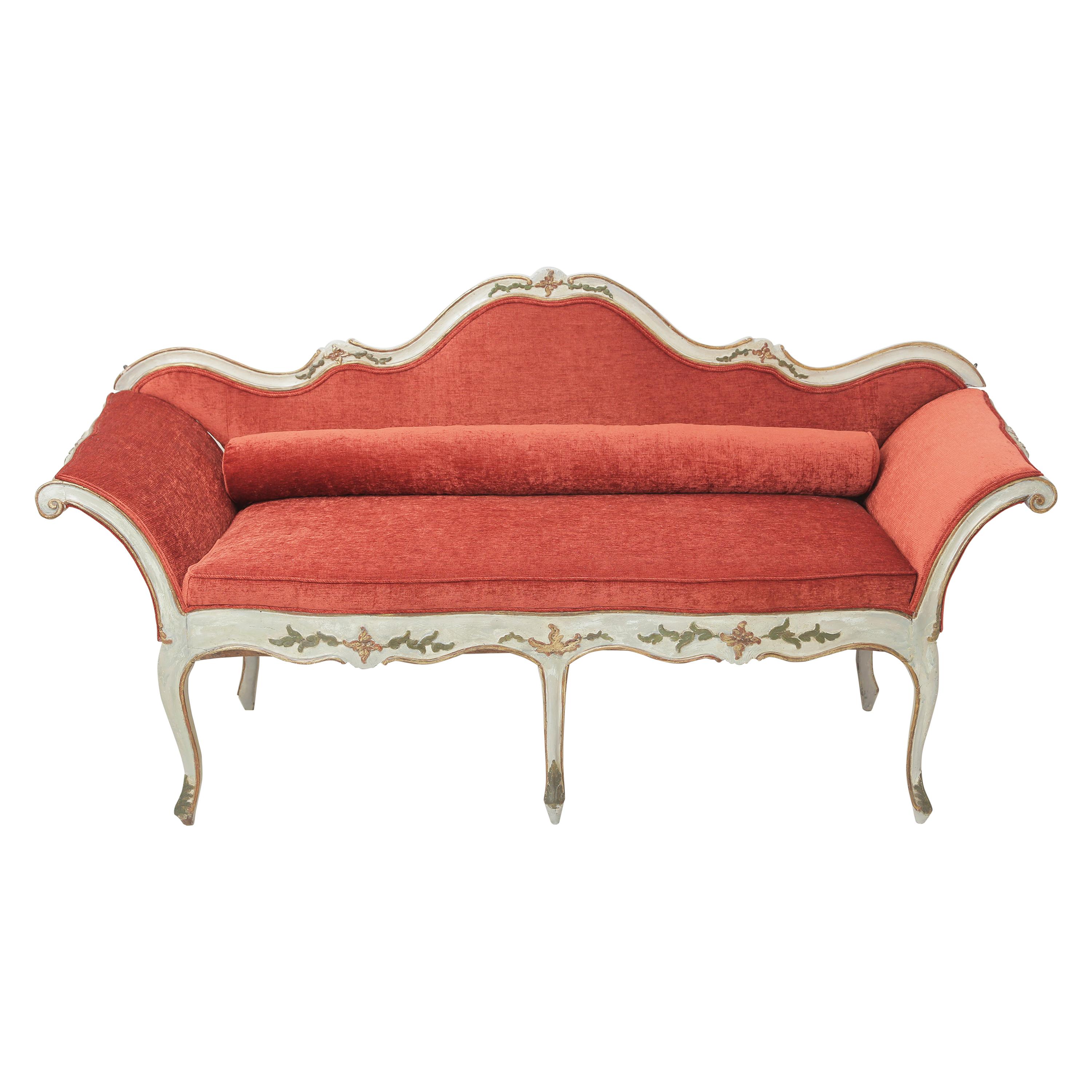 Vergoldetes und graues italienisches Sofa aus dem 19. Jahrhundert, blassorange lackiert  Samt-Polsterung