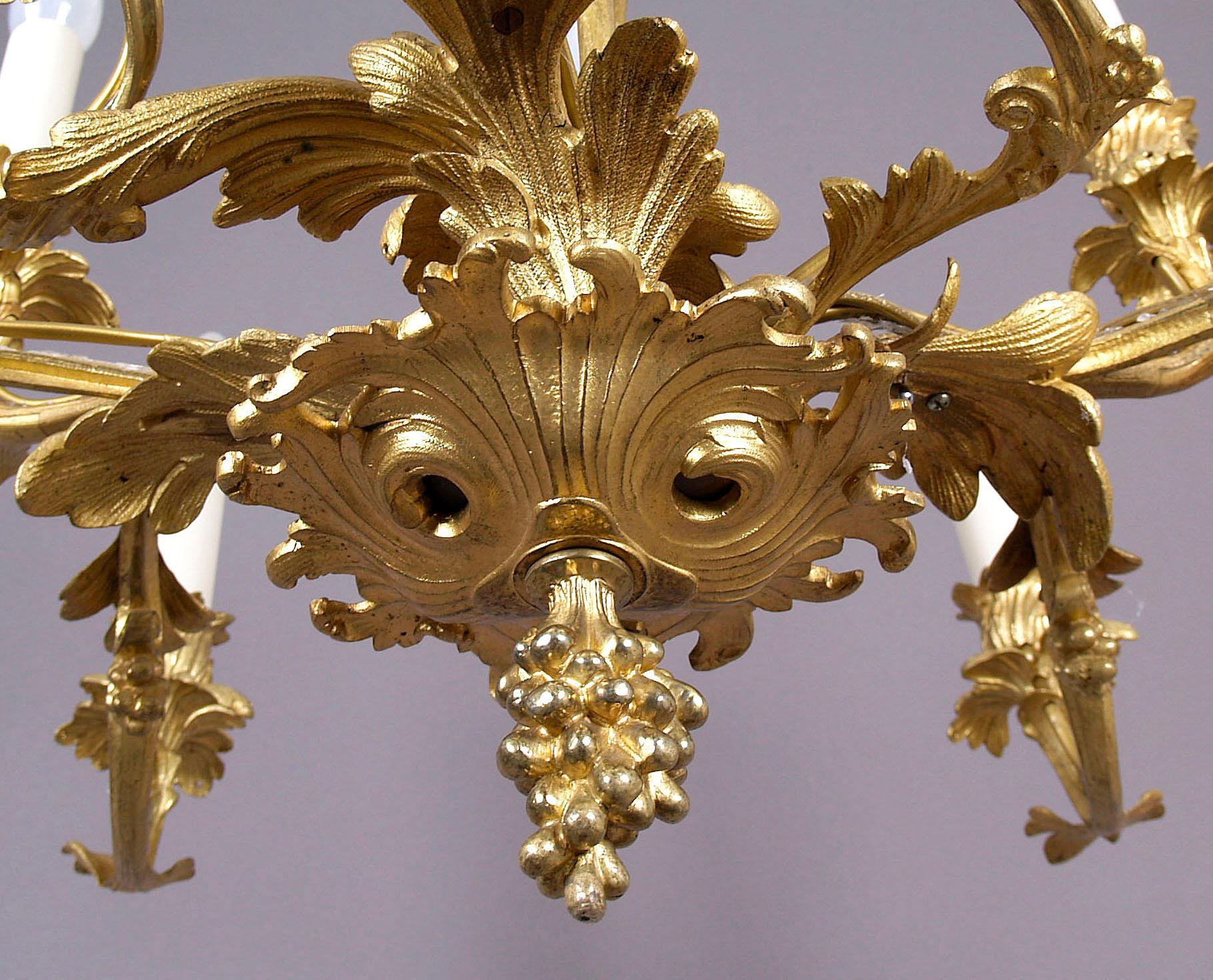 19th Century Gilded Bronze 12-Arm Candle Chandelier For Sale 3