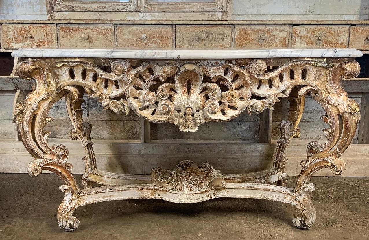 19th Century Gilded Carved Wood Rococo Center Table For Sale 3