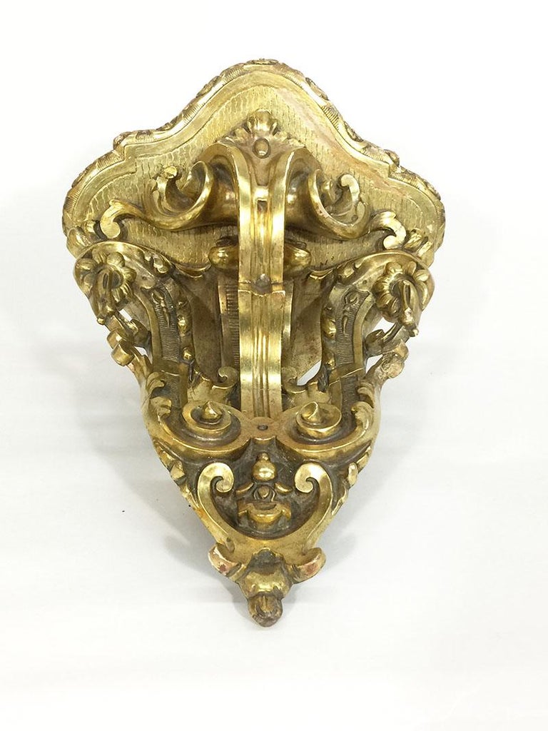19th Century Gilded Corner Wall Bracket For Sale at 1stDibs