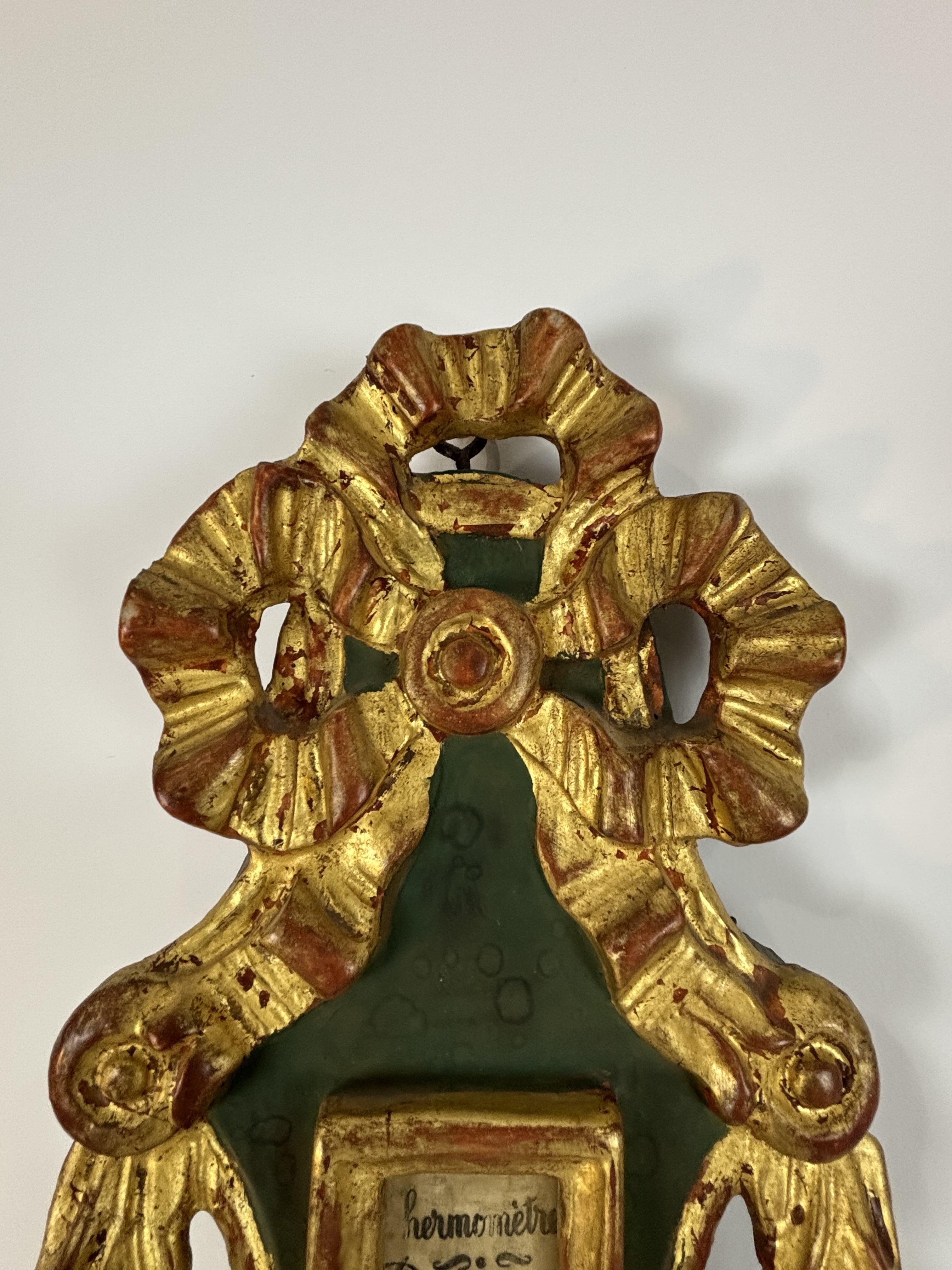 Barometro-termometro in legno dorato del XIX secolo di Benard a Provins, Francia in vendita 7