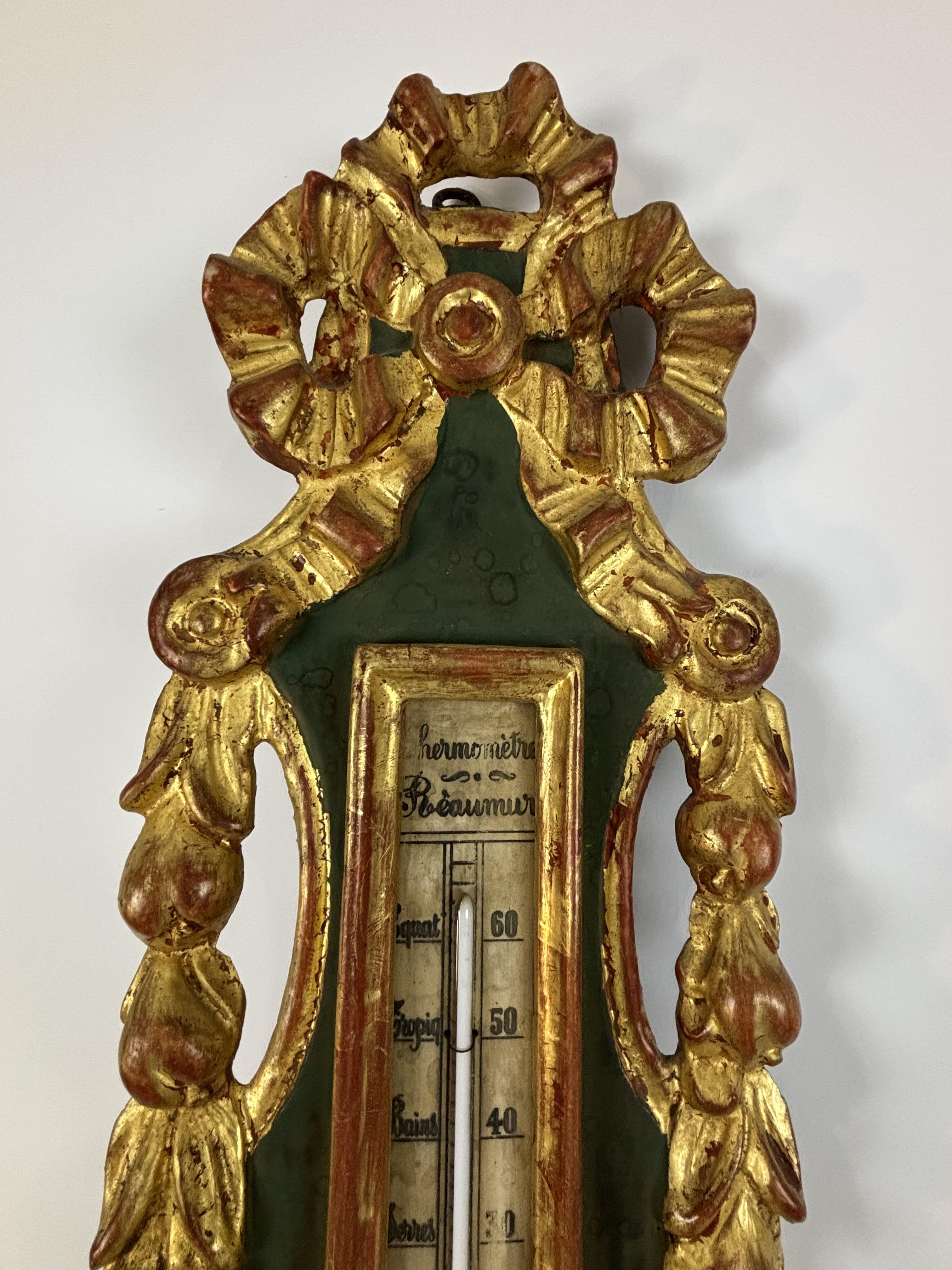 Vetro Barometro-termometro in legno dorato del XIX secolo di Benard a Provins, Francia in vendita