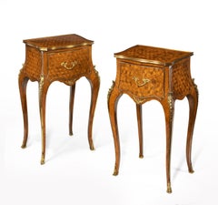 19th Century Gillows Pair of English Kingwood Bedside Cabinets or Nightstands