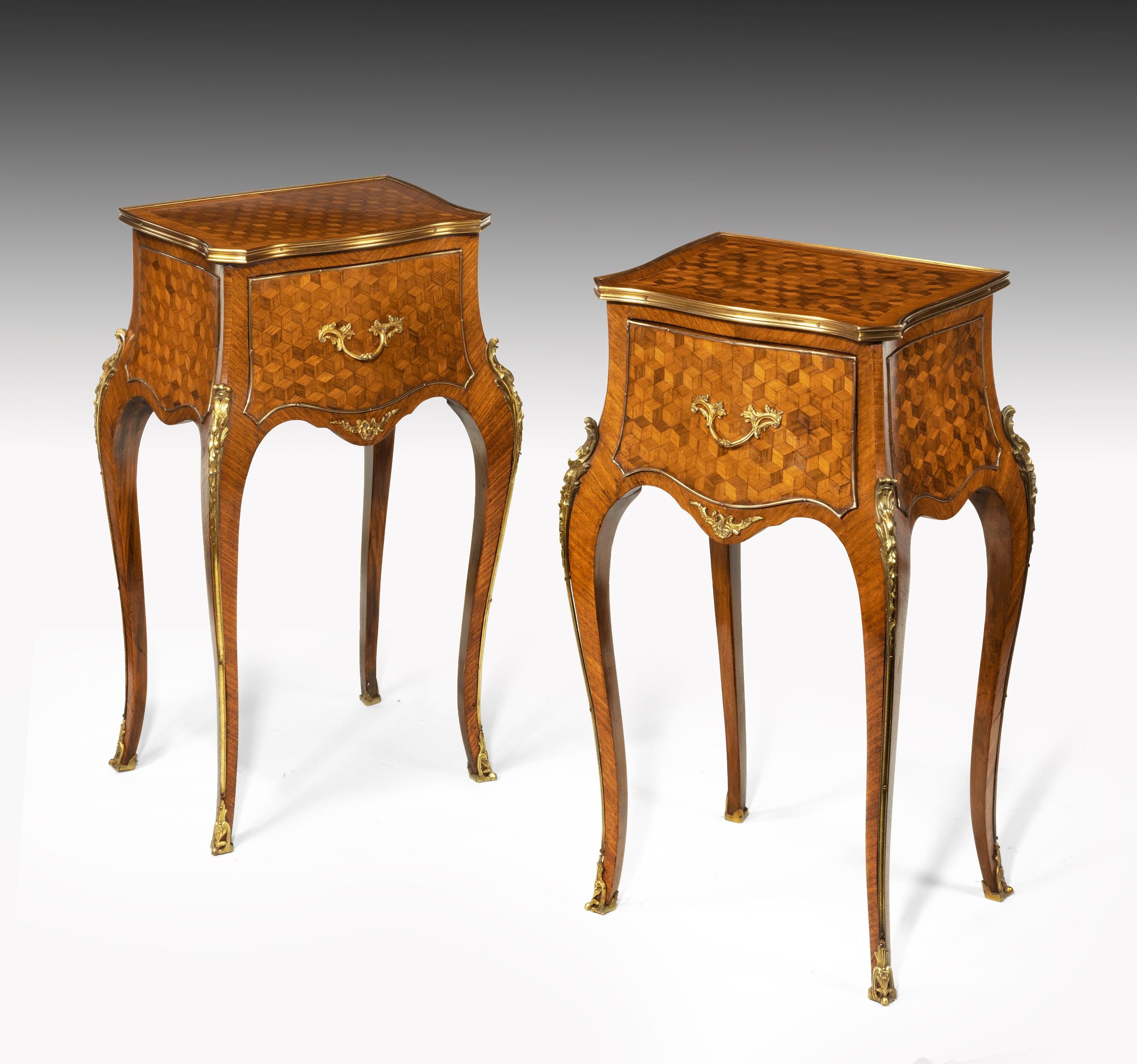 Louis XV 19th Century Gillows Pair of English Kingwood Bedside Cabinets or Nightstands
