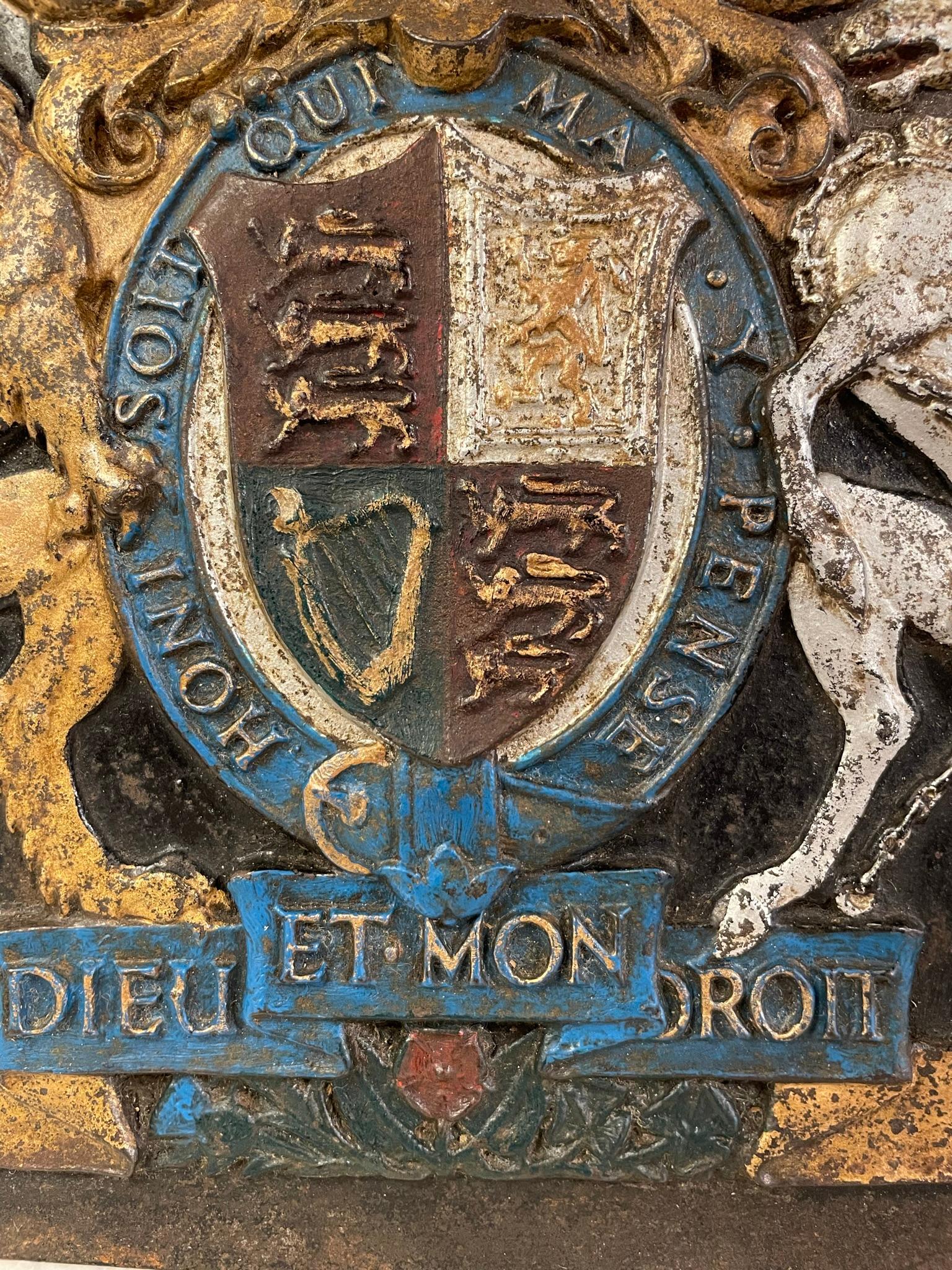 coat of arms of queen victoria