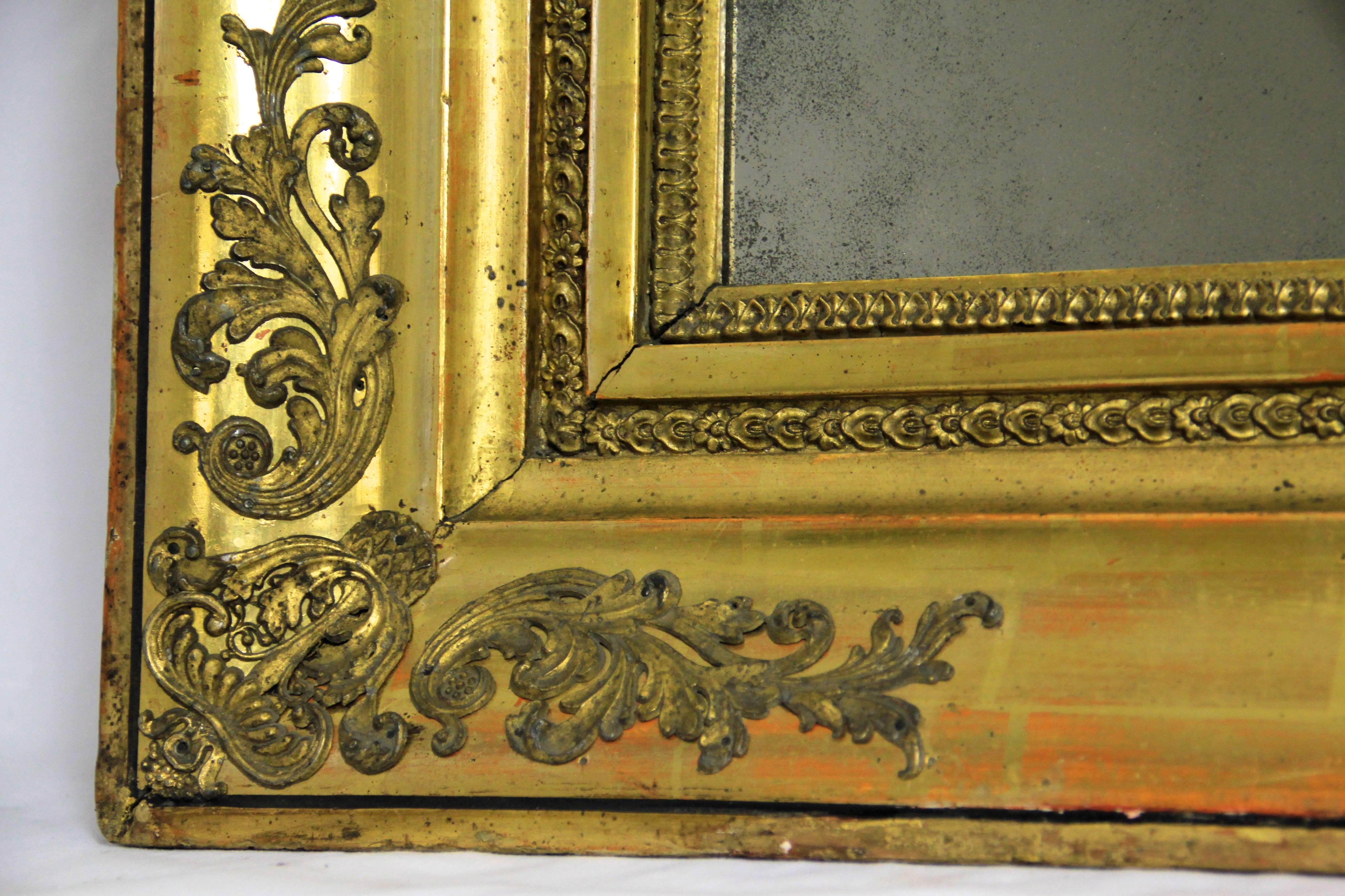 19th Century Gilt Biedermeier Wall Mirror, Austria, circa 1830 For Sale 1