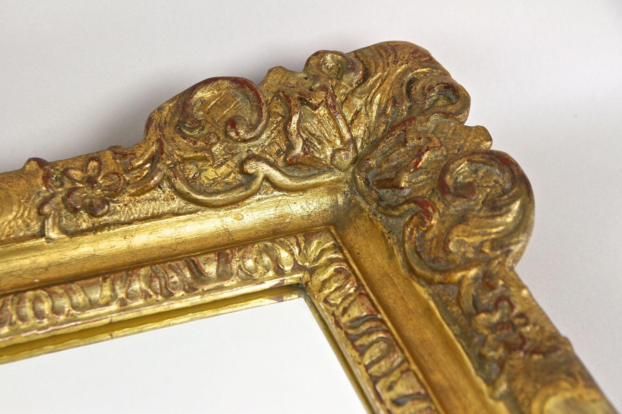 Miroir Biedermeier doré du 19e siècle, sculpté à la main, Autriche vers 1850 en vente 3