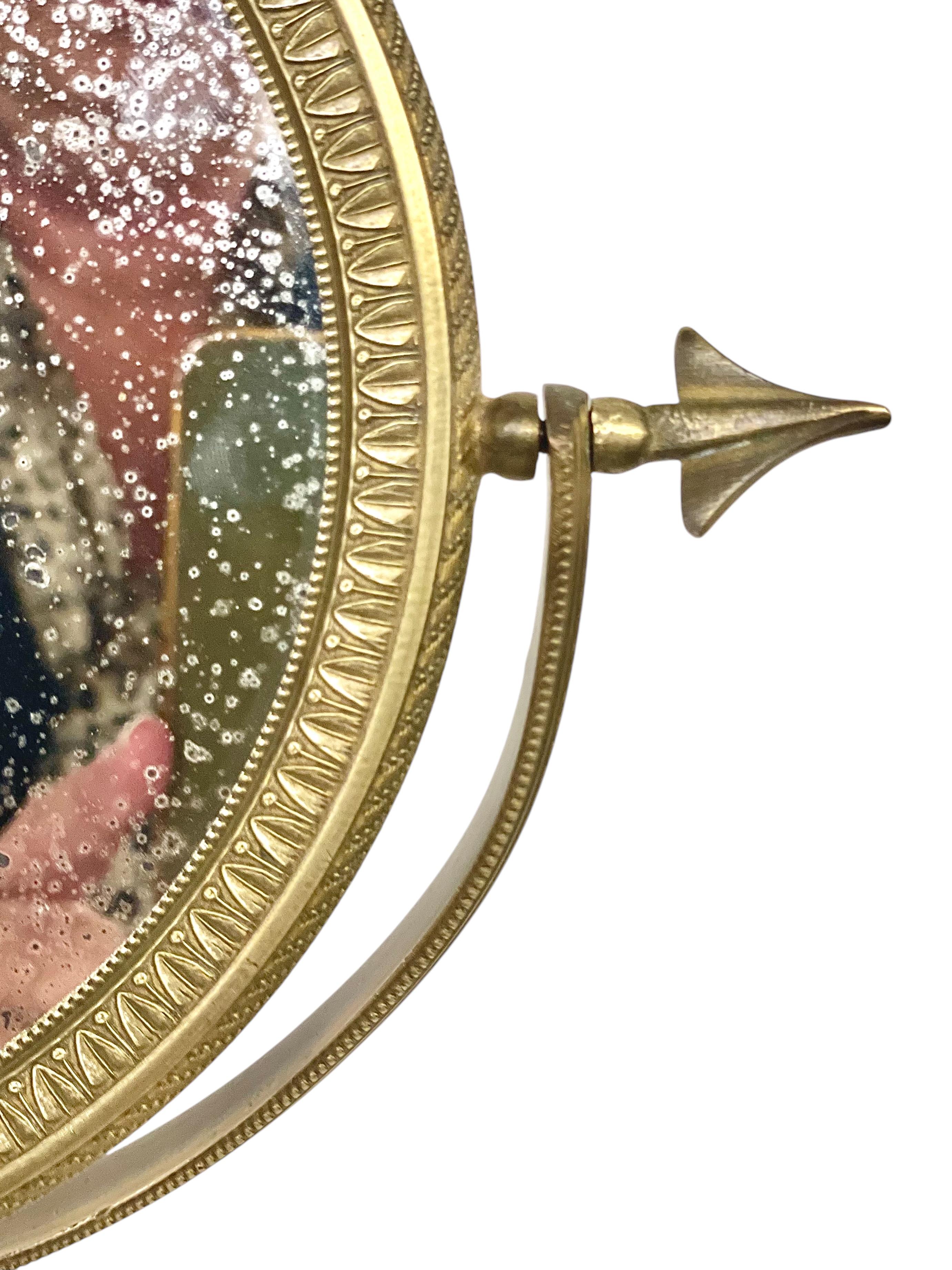 Miroir de table du XIXe siècle en bronze doré et cristal taillé en vente 9