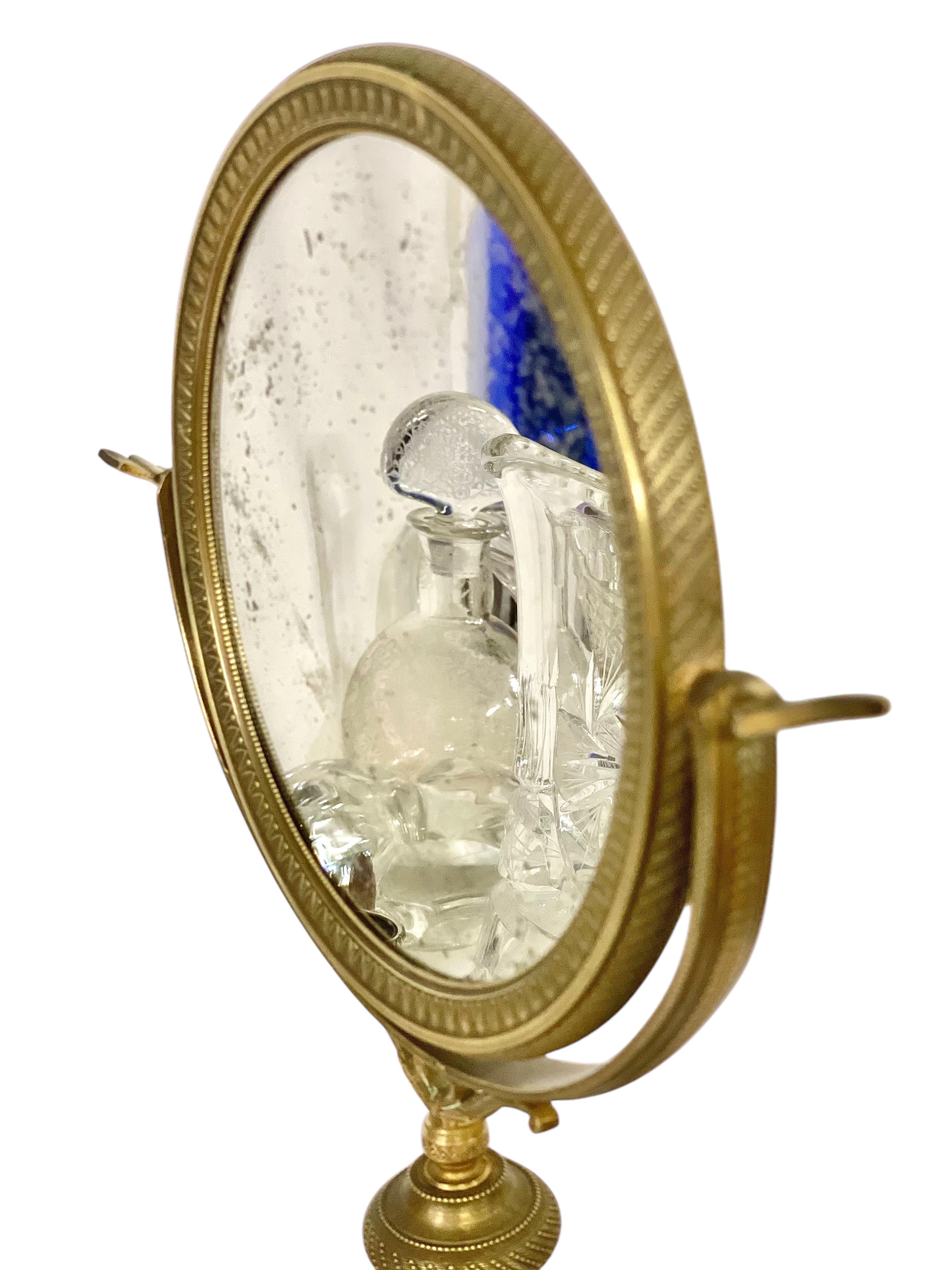 Cristal Miroir de table du XIXe siècle en bronze doré et cristal taillé en vente