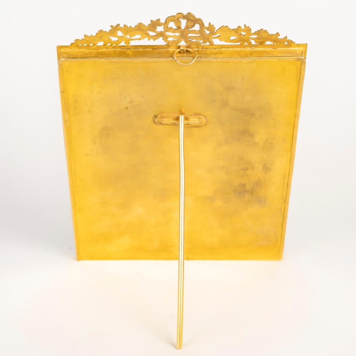 Dorato Cornice per foto in ottone dorato e tessuto scuro del XIX secolo, periodo Napoleone III. in vendita