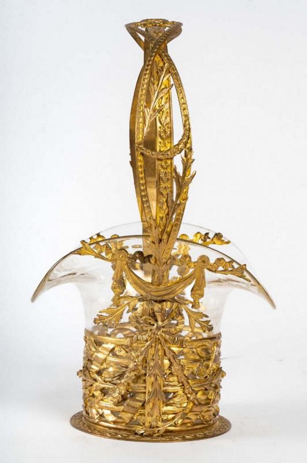 19th Century Gilt Bronze and Crystal Basket In Good Condition In Saint-Ouen, FR