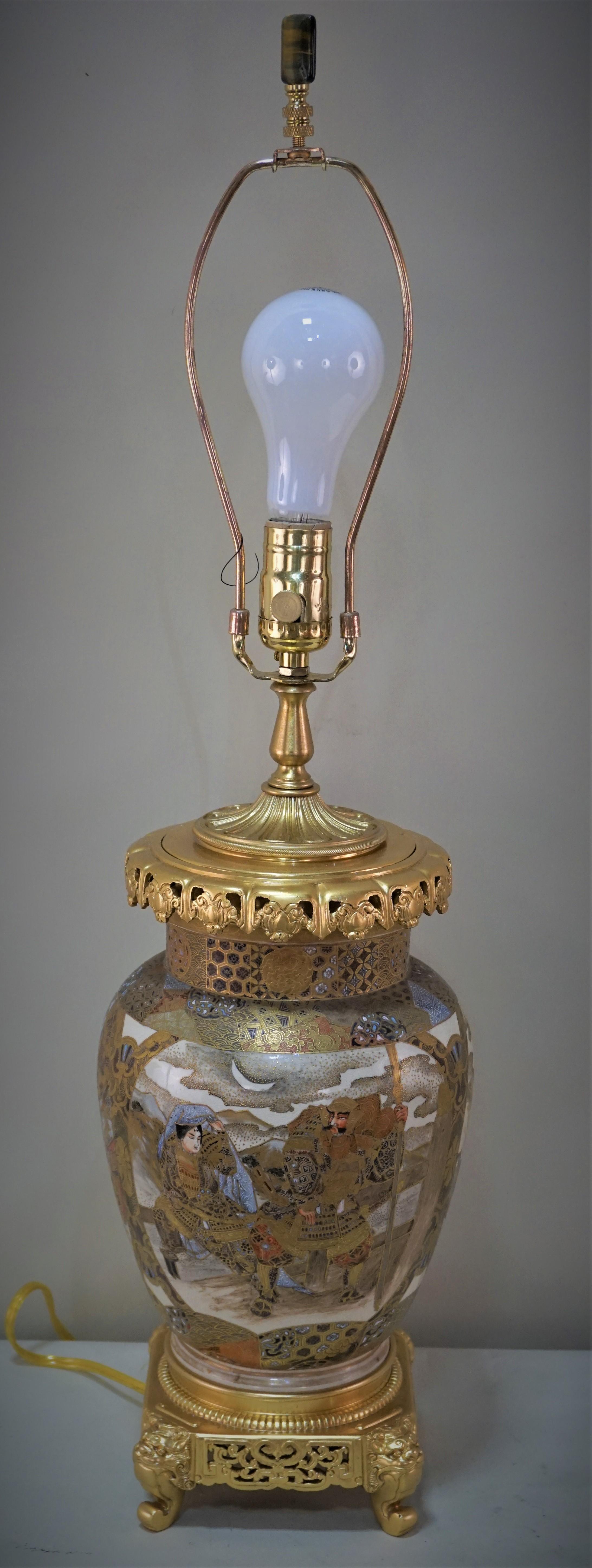 19th Century Gilt Bronze and Japanese Satsuma Porcelain Table Lamp 7