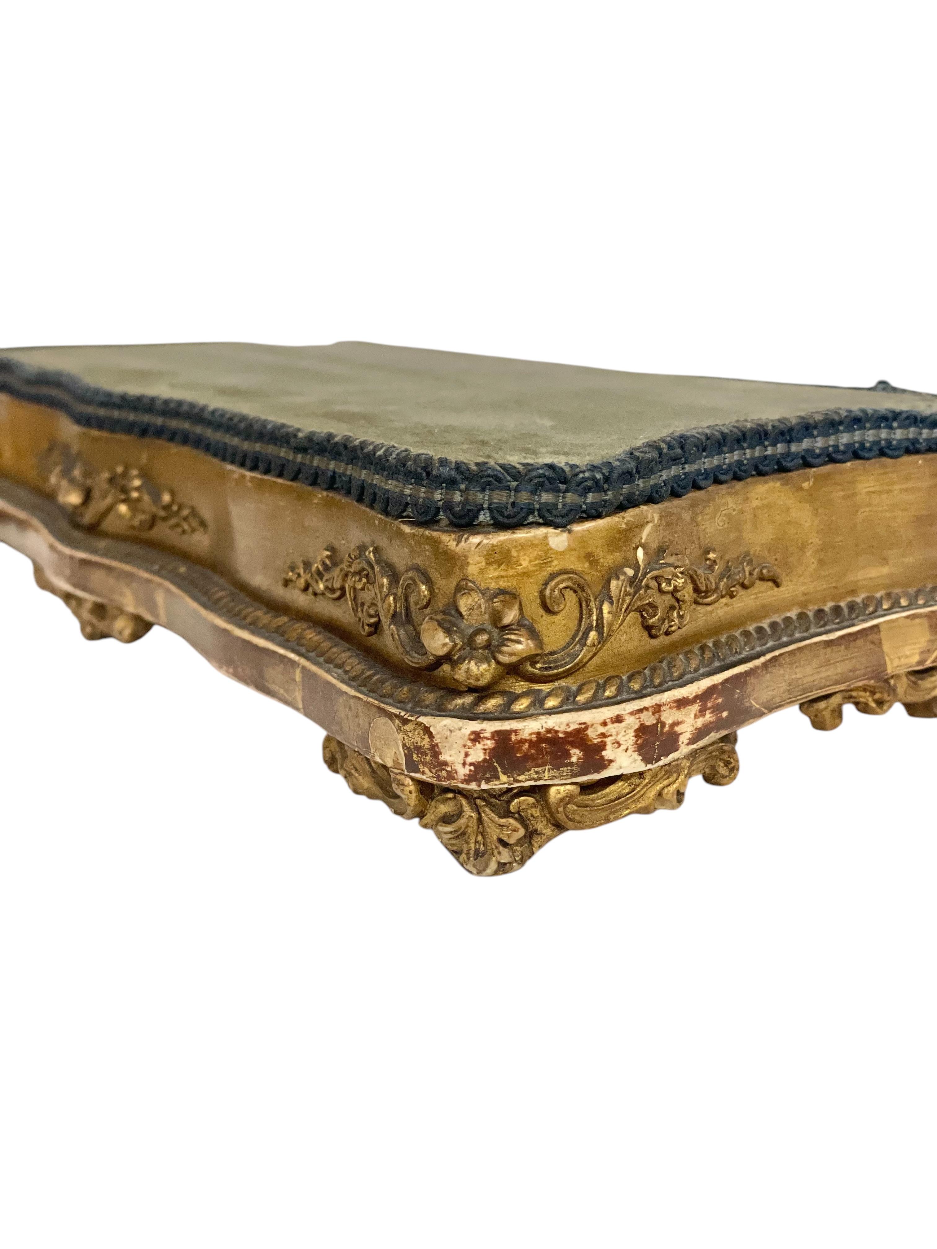 19th century Gilt Bronze and Porcelain Clock by 