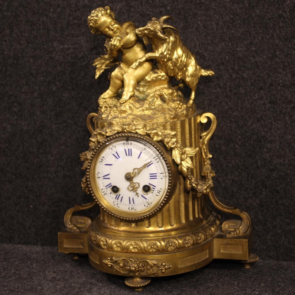 19th Century Gilt Bronze Antique French Table Clock, 1870 In Fair Condition In Vicoforte, Piedmont